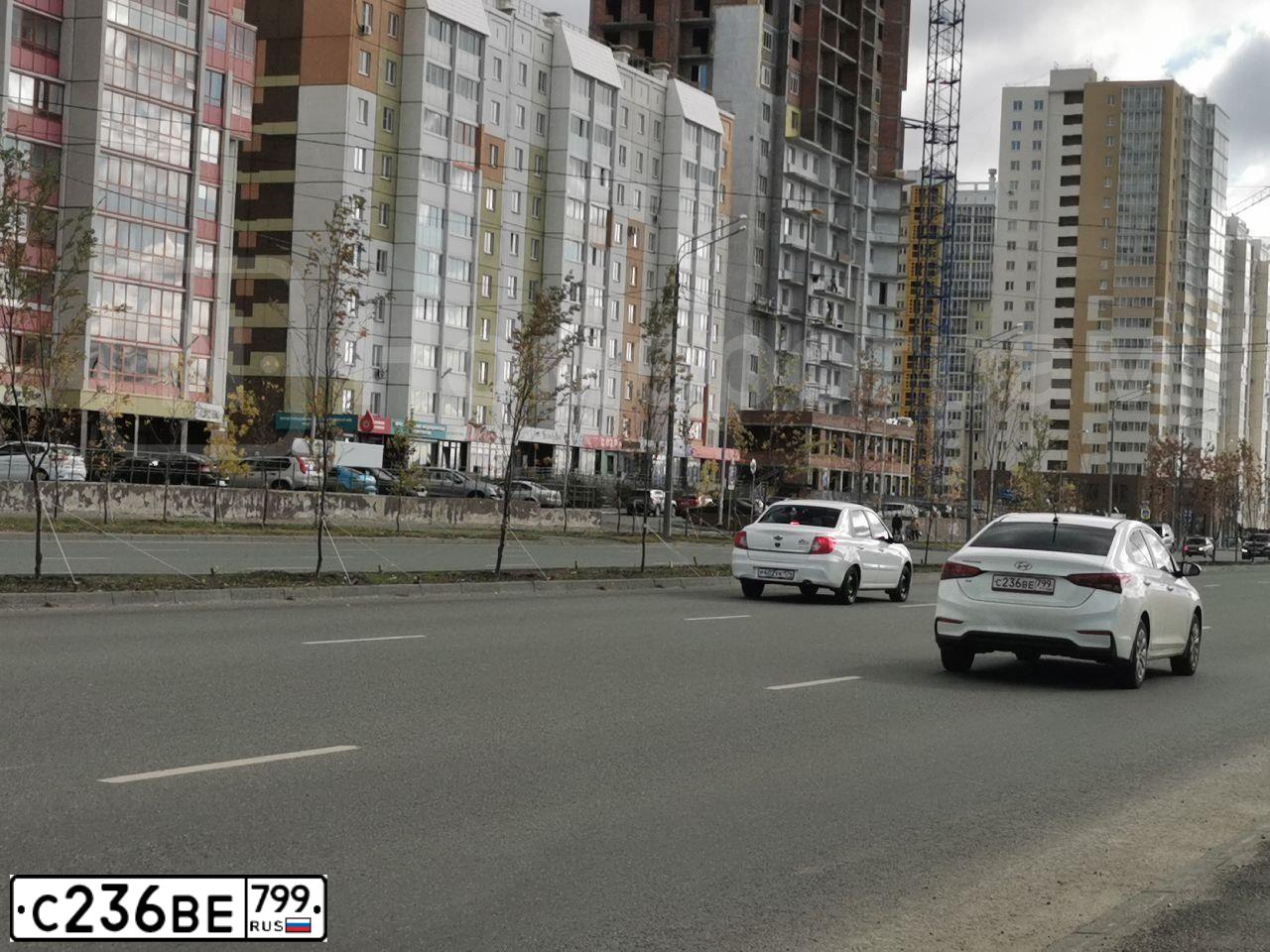 Фото автомобиля HYUNDAI SOLARIS, 2018 — госномер С236ВЕ799. Цвет: Белый