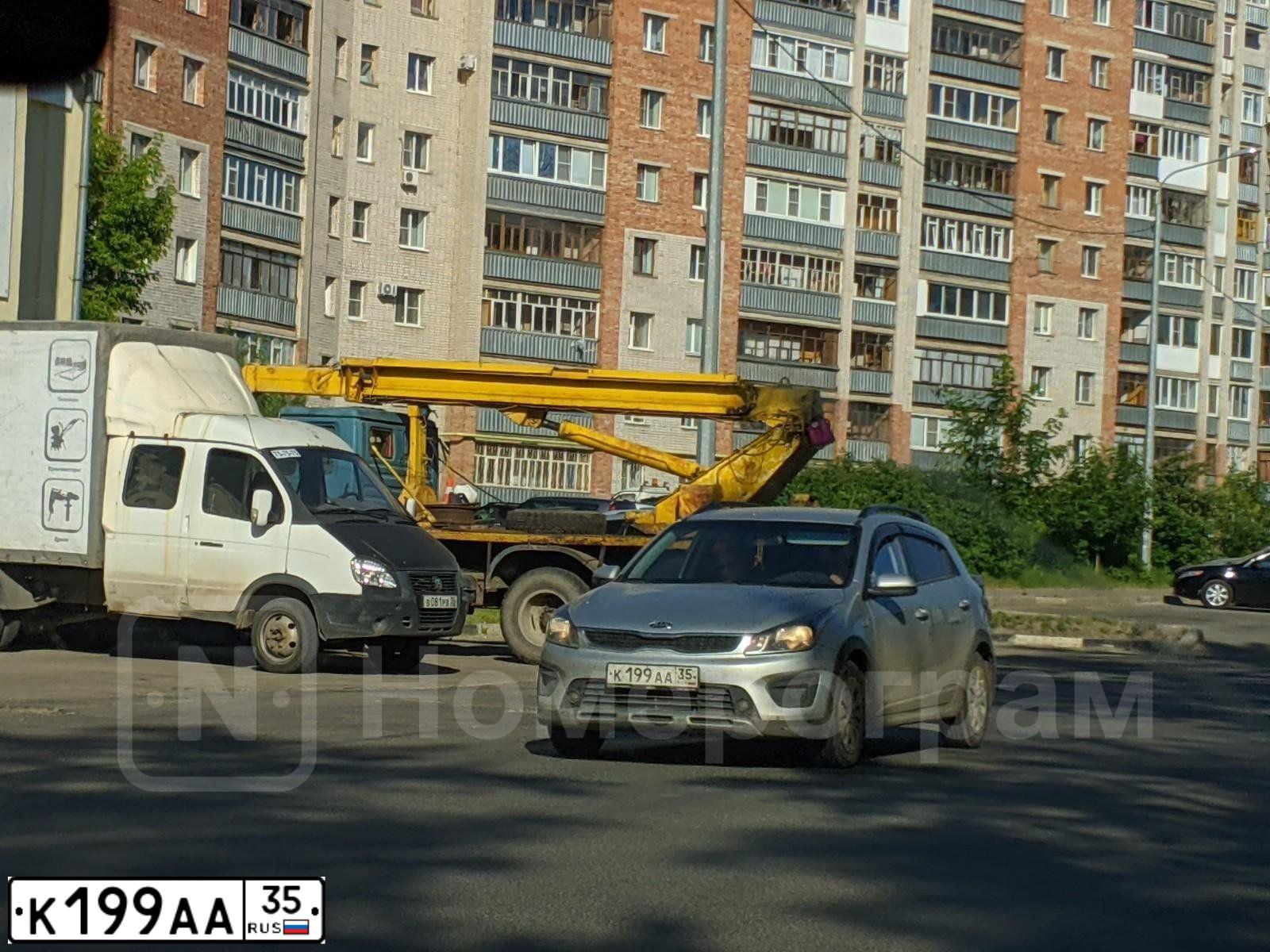 Фото автомобиля KIA RIO, 2018 — госномер К199АА35. Цвет: СЕРЕБРИСТЫЙ