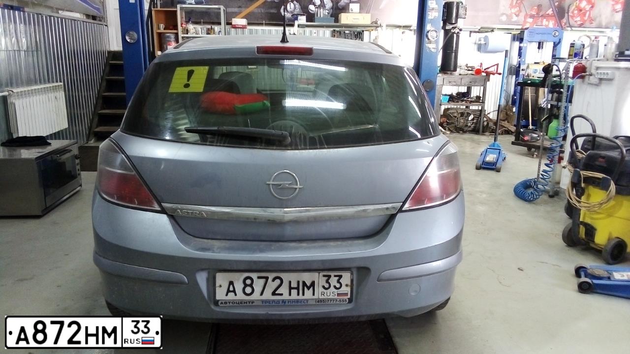 Фото автомобиля OPEL ASTRA, 2009 — госномер А646ТХ62. Цвет: СЕРЫЙ