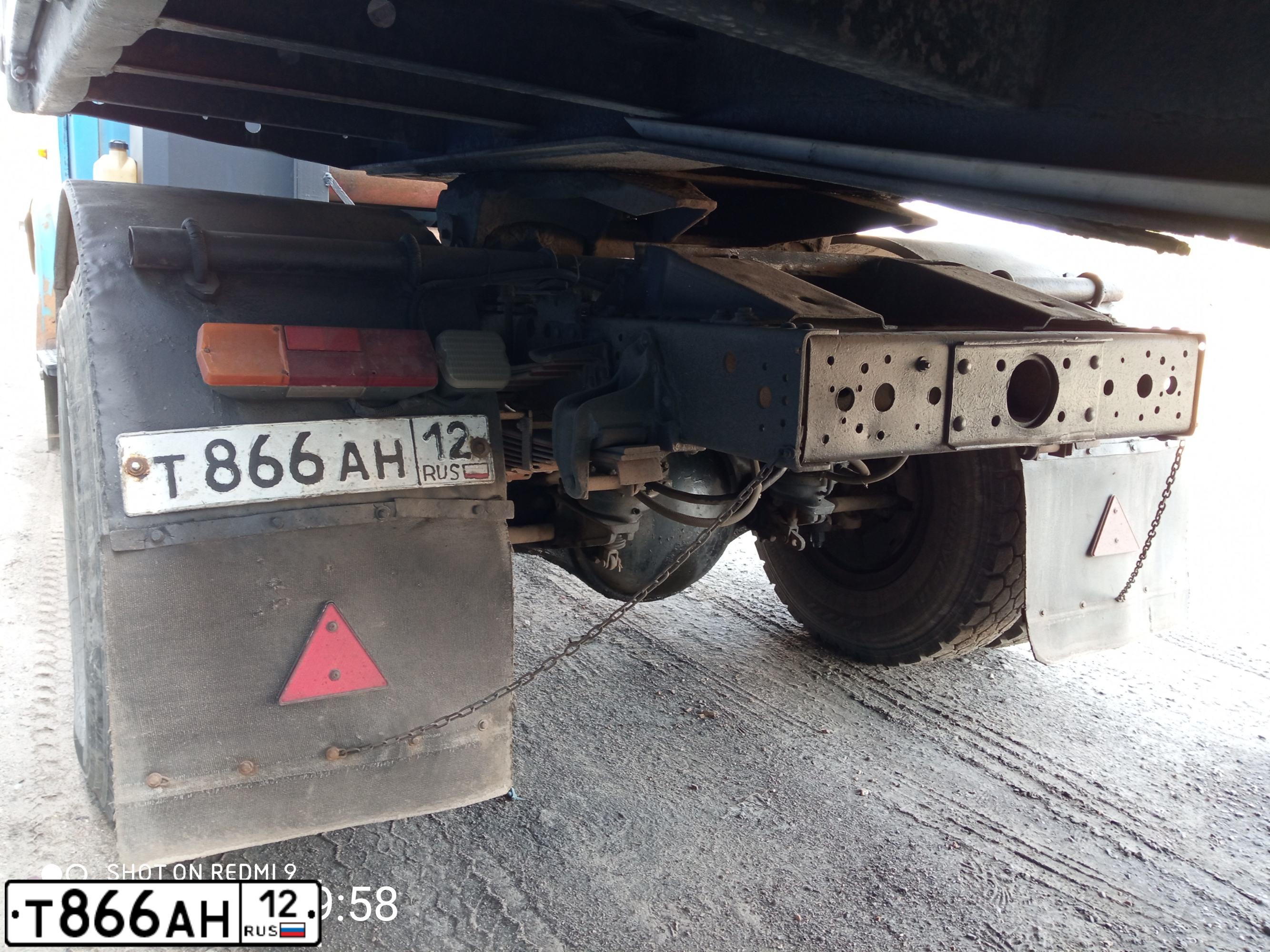 Фото автомобиля ZIL 433362 /4X2/ CHASSIS, 1997 — госномер Т866АН12. Цвет: СИНИЙ