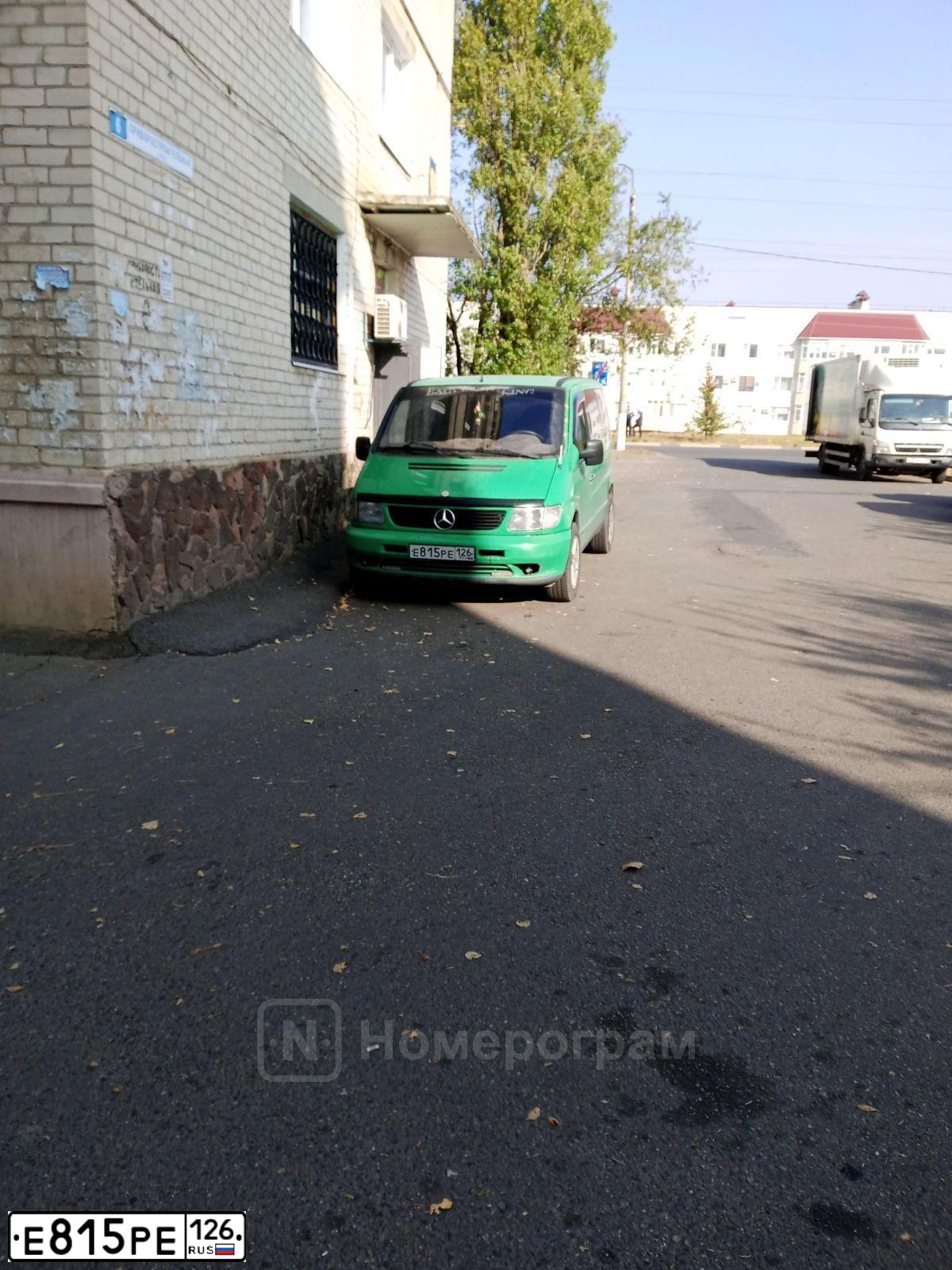 Фото автомобиля TAGAZ ACCENT, 2007 — госномер Е815РЕ126. Цвет: СВЕТЛО-БЕЖЕВЫЙ