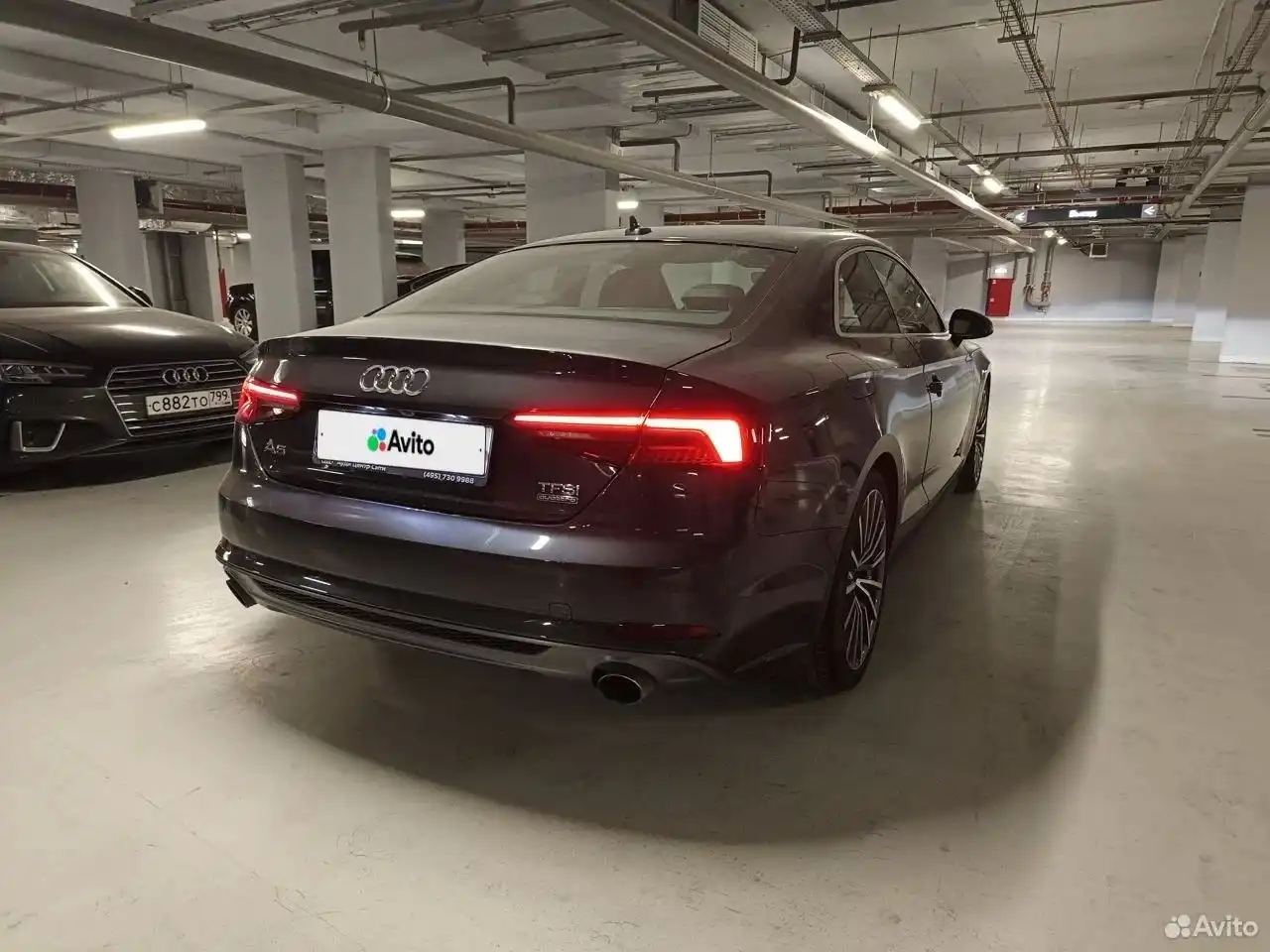 Фото автомобиля AUDI A4, 2019 — госномер С882ТО799. Цвет: Темно-зеленый