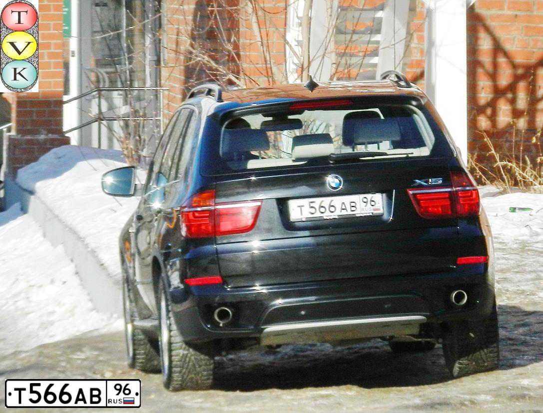 Фото автомобиля BMW X5, 2011 — госномер Т566АВ96. Цвет: ЧЕРНЫЙ
