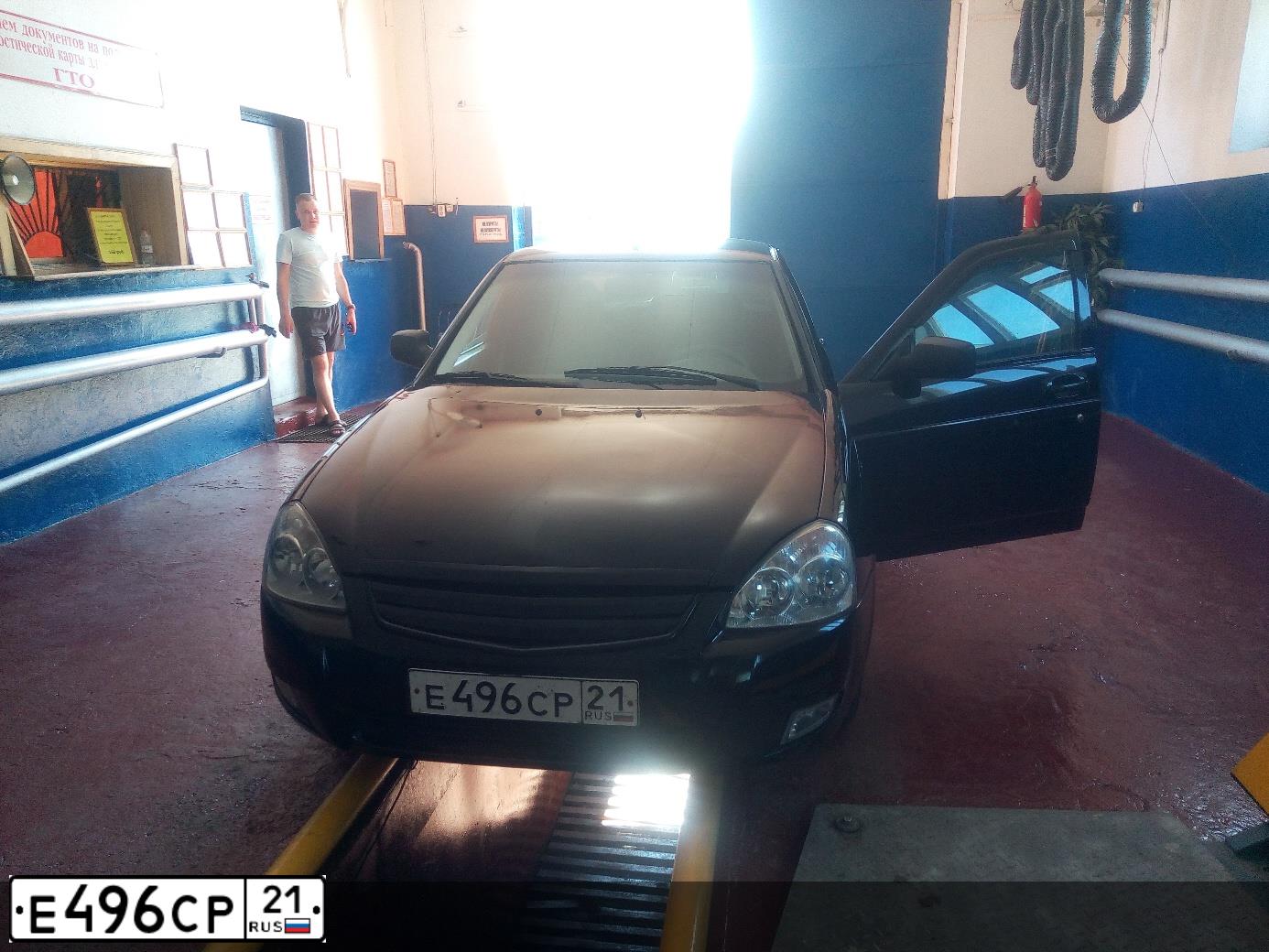 Фото автомобиля LADA PRIORA, 2012 — госномер А219НУ252. Цвет: Сине-Черный