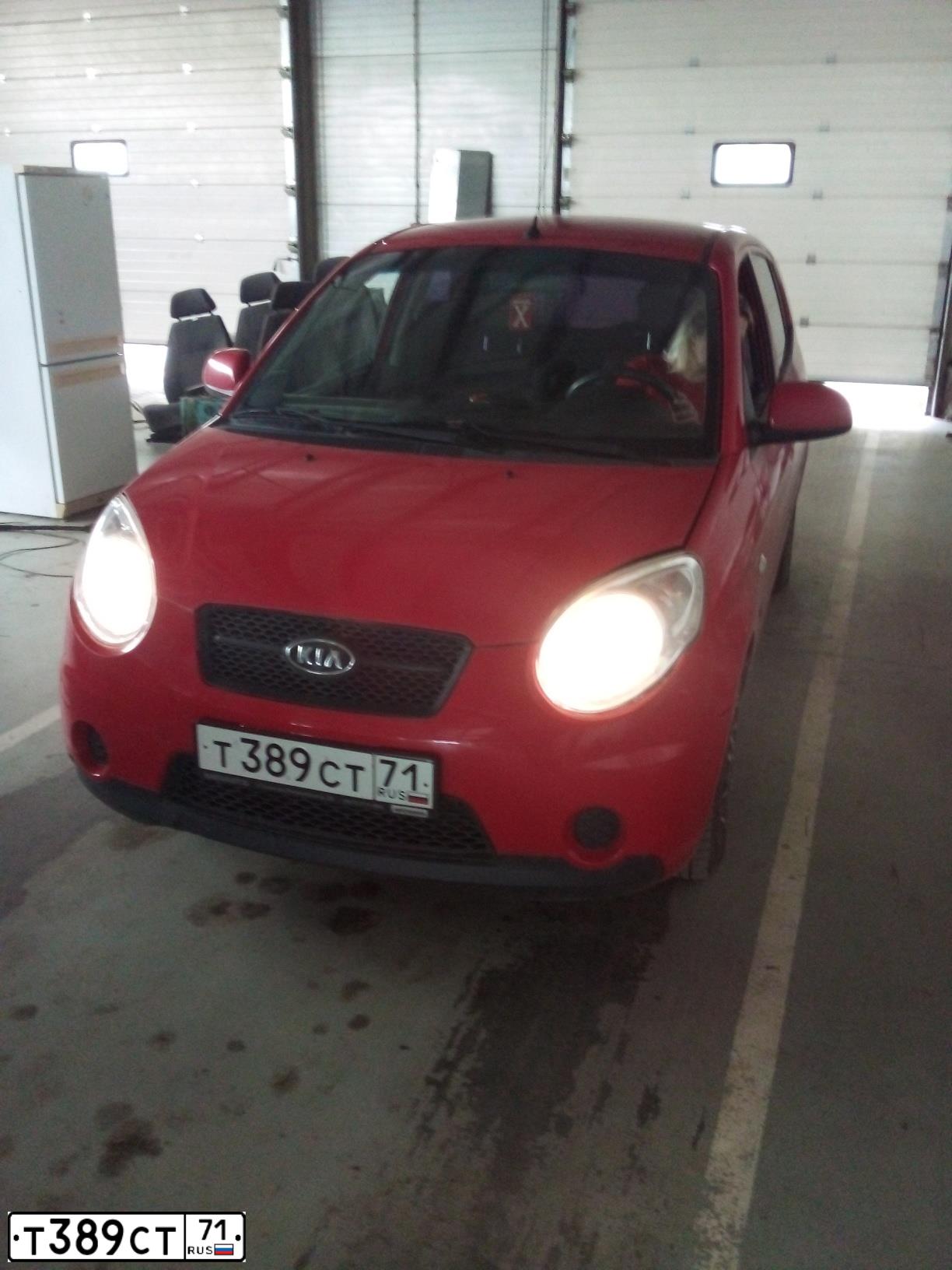 Фото автомобиля KIA PICANTO / MORNING, 2010 — госномер Т389СТ71. Цвет: АЛЫЙ
