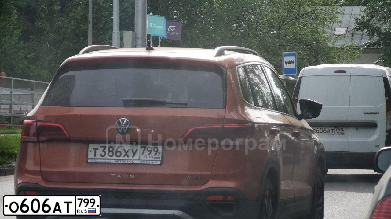 Фото автомобиля RAVON R2, 2017 — госномер О606АТ799. Цвет: КРАСНО-БЕЛЫЙ