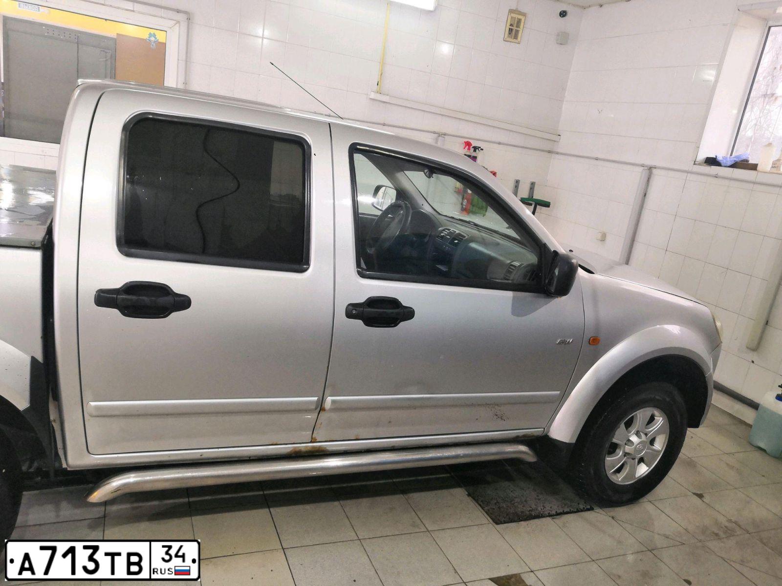 Фото автомобиля GREAT WALL WINGLE, 2008 — госномер У904СВ48. Цвет: СЕРЫЙ