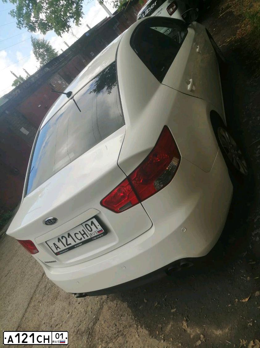 Фото автомобиля KIA CERATO, 2010 — госномер С550ТА05. Цвет: Белый