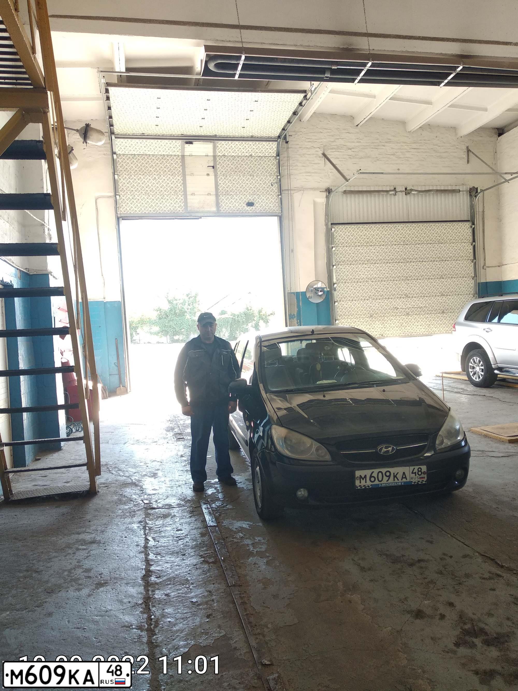 Фото автомобиля HYUNDAI GETZ, 2007 — госномер Н883ВУ180. Цвет: ЧЕРНЫЙ