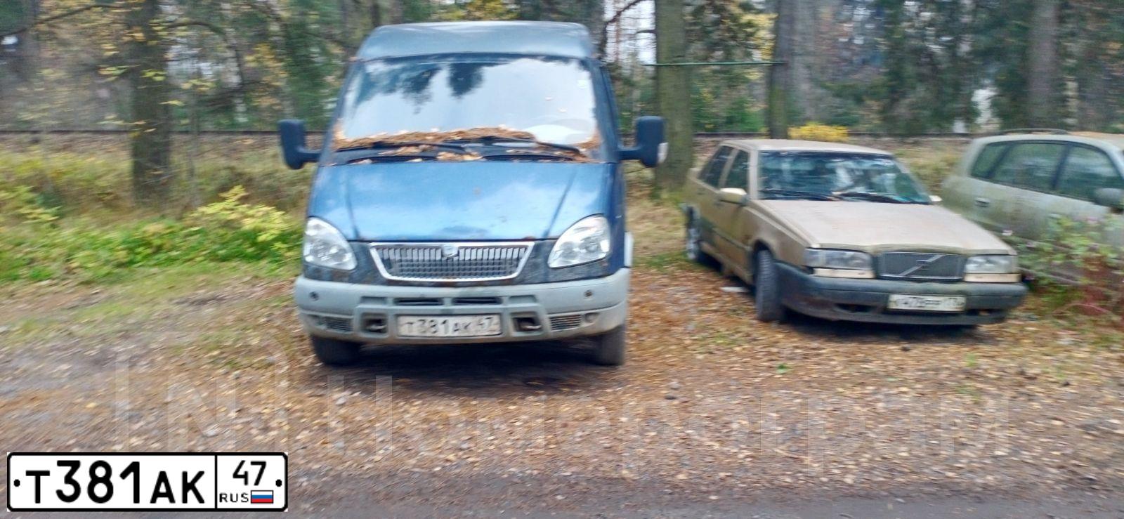 Фото автомобиля GAZ 2752 SOBOL, 2008 — госномер Т381АК47. Цвет: сине-зеленый