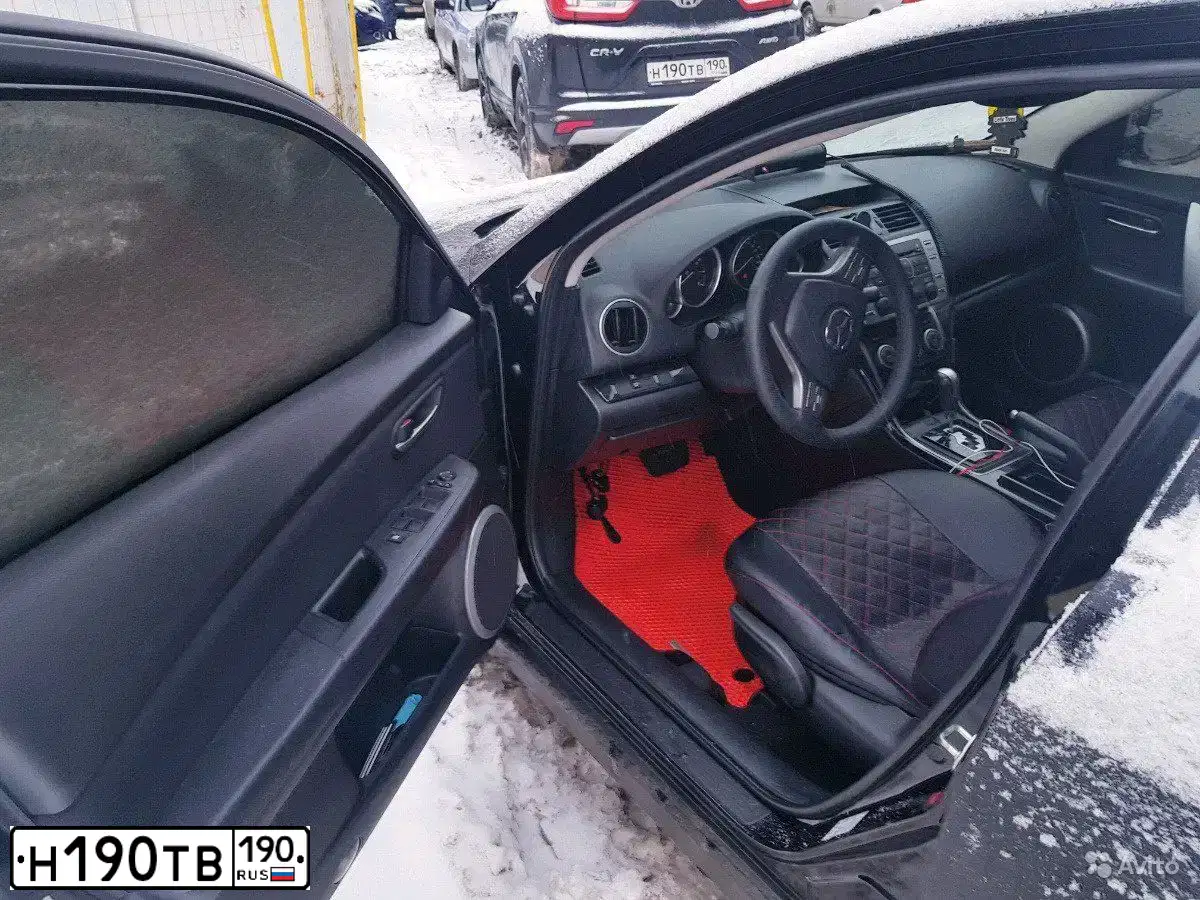 Фото автомобиля VOLKSWAGEN POLO, 2012 — госномер Н190ТВ190. Цвет: СЕРЕБРИСТЫЙ