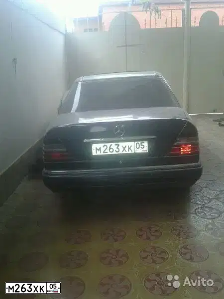 Фото автомобиля MERCEDES E-KLASSE, 1994 — госномер М263ХК05