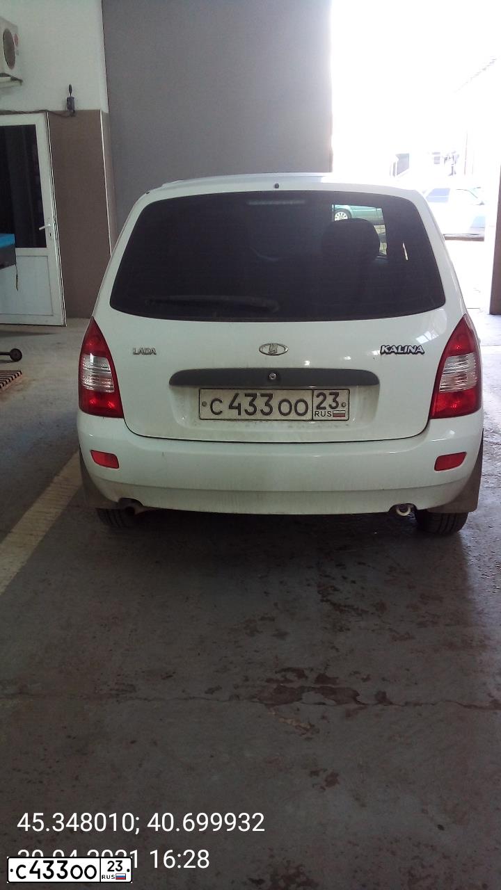 Фото автомобиля LADA 1117 KALINA, 2009 — госномер С433ОО23. Цвет: Белый