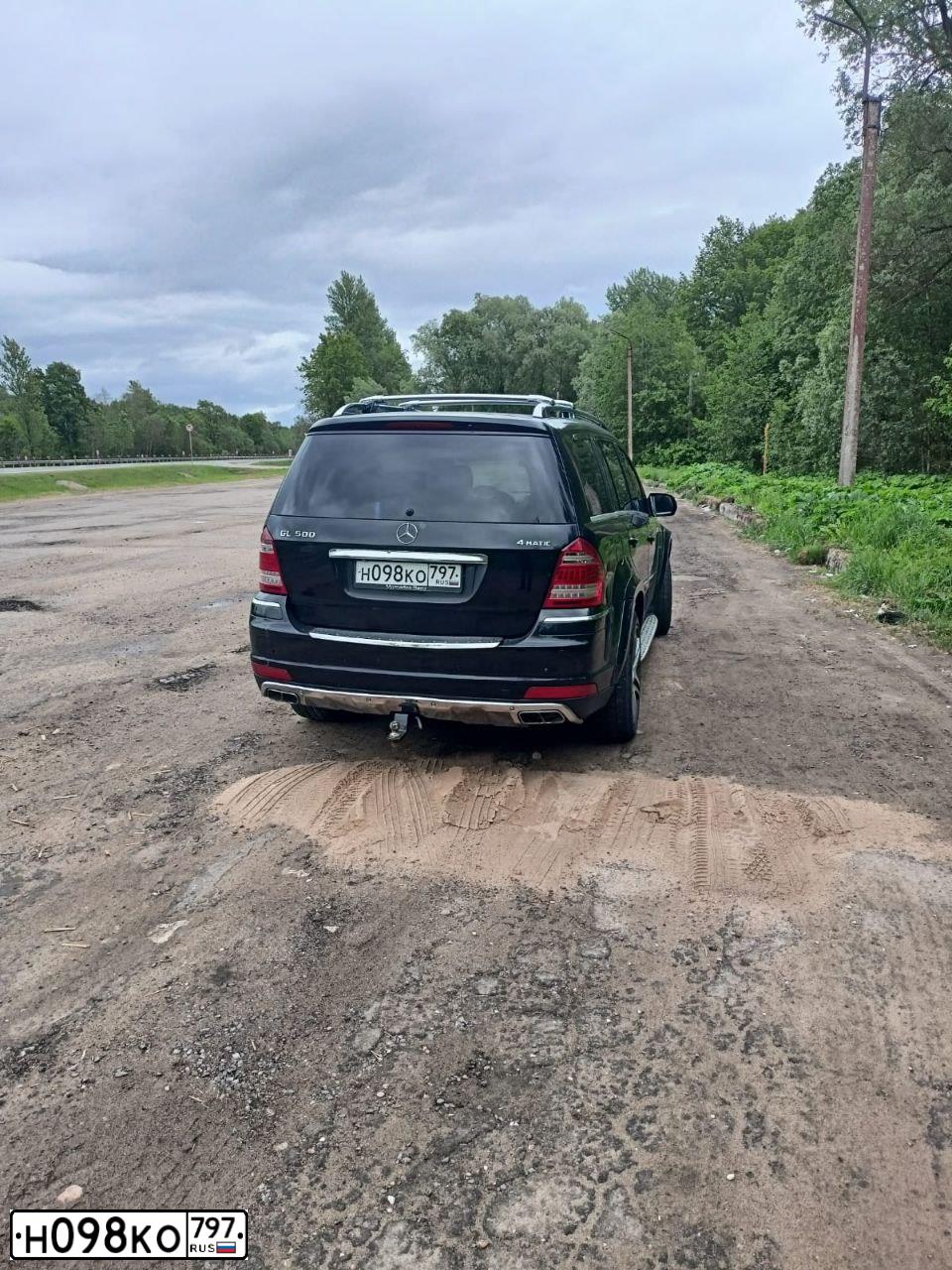 Фото автомобиля MERCEDES GL-KLASSE, 2008 — госномер Н098КО797. Цвет: ЧЕРНЫЙ