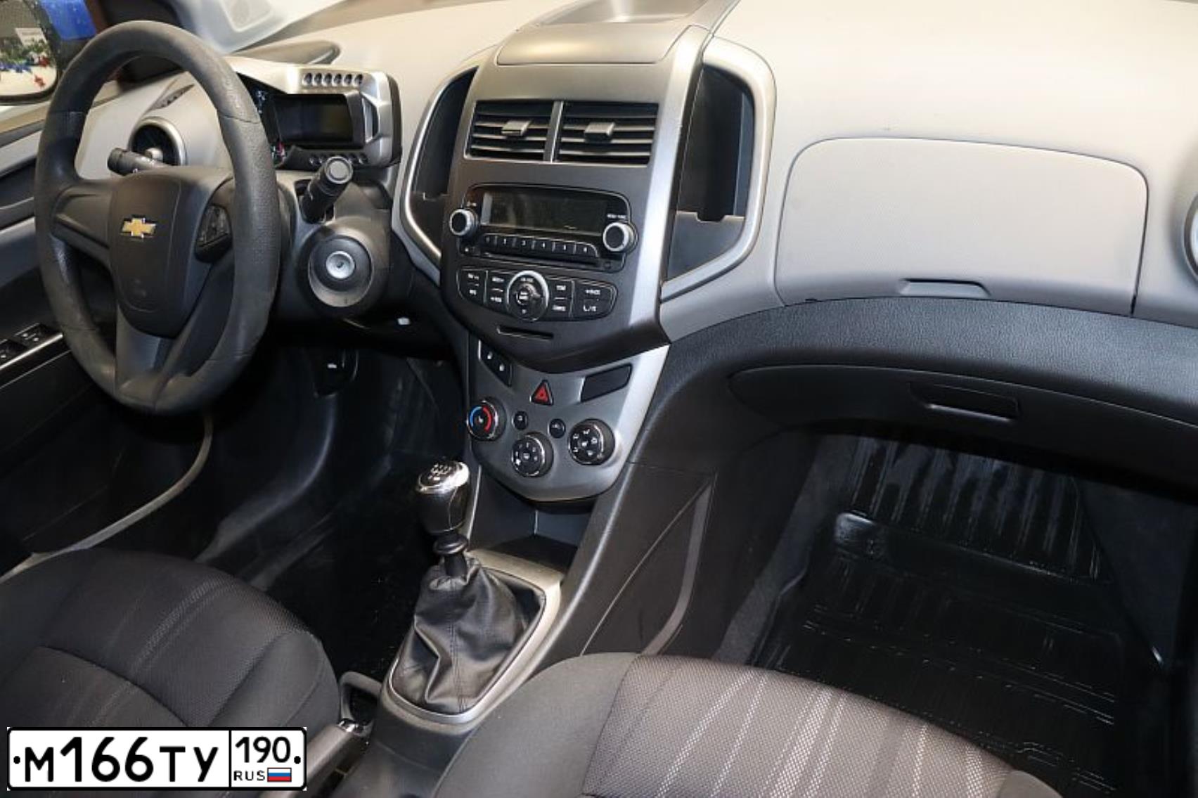 Фото автомобиля CHEVROLET AVEO, 2012 — госномер К809КА50. Цвет: синий