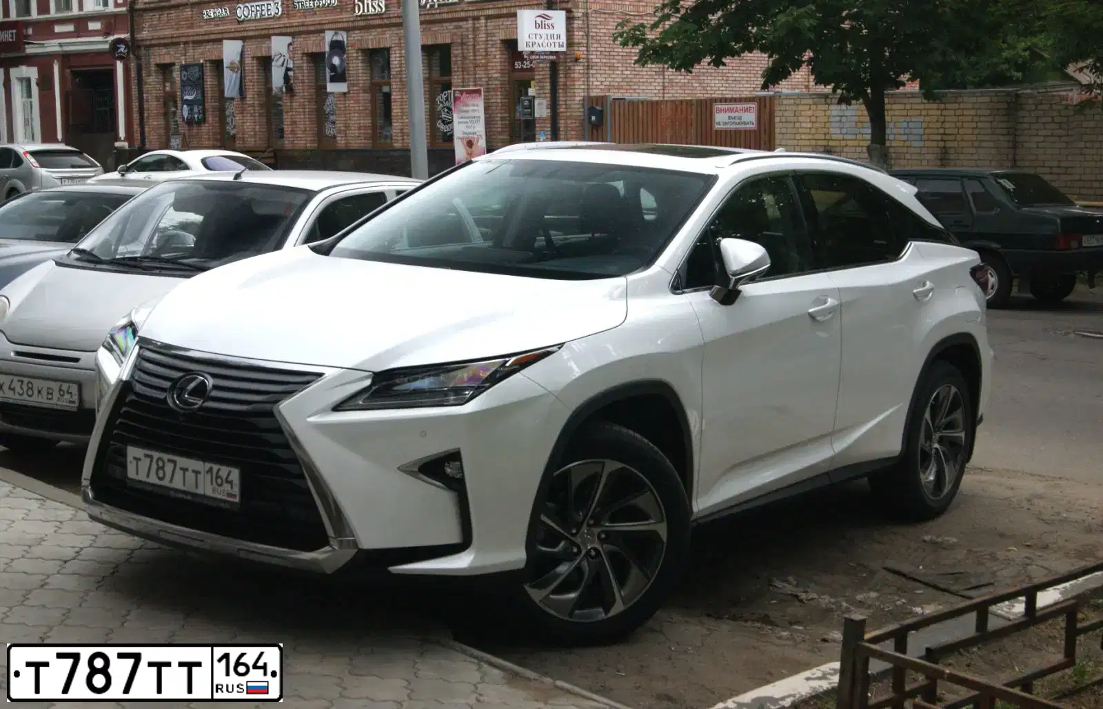 Фото автомобиля LEXUS RX, 2015 — госномер Т787ТТ164. Цвет: Белый