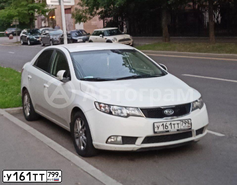 Фото автомобиля KIA CERATO, 2012 — госномер У161ТТ799. Цвет: Белый