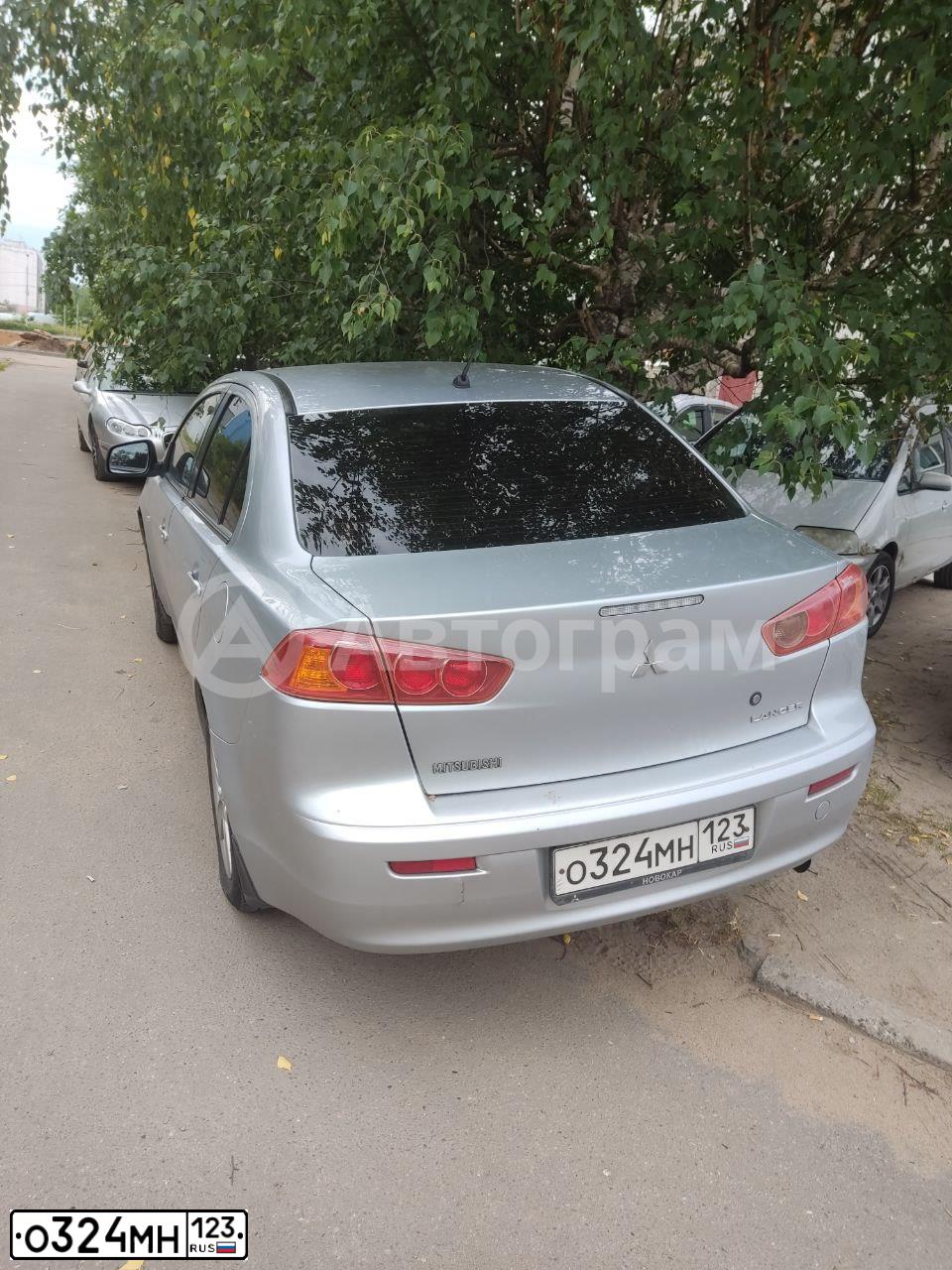 Фото автомобиля MITSUBISHI LANCER, 2008 — госномер О324МН123. Цвет: СЕРЕБРИСТЫЙ