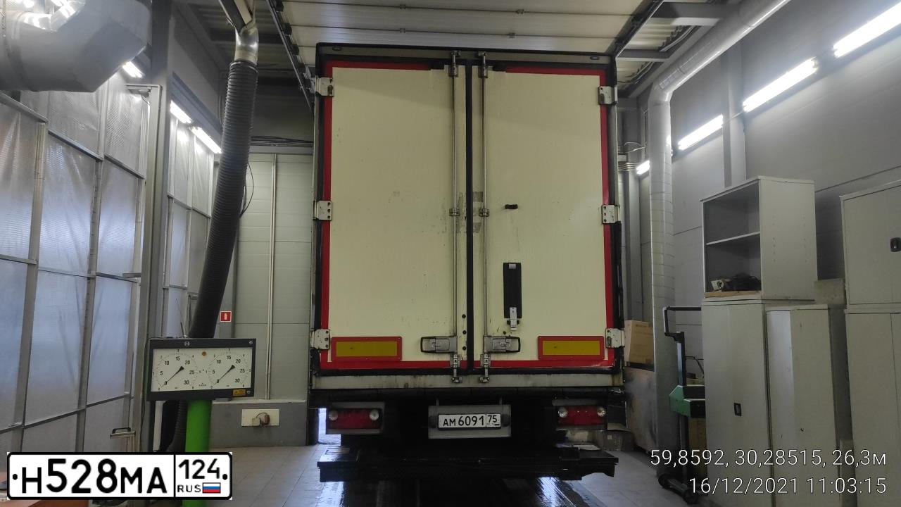 Фото автомобиля DAF XF 105 FT /4X2/, 2011 — госномер Н528МА124. Цвет: БЕЛЫЙ
