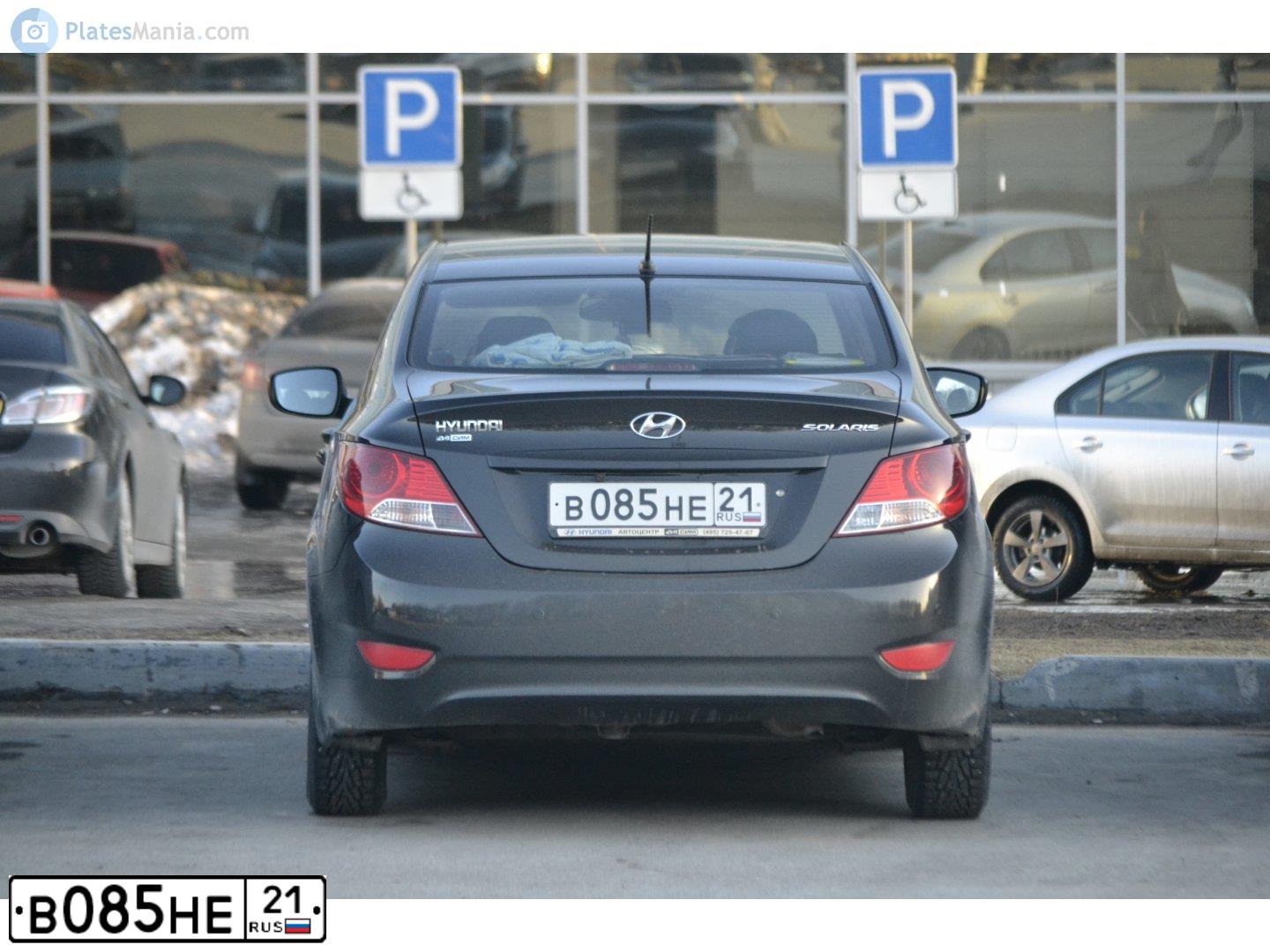 Фото автомобиля HYUNDAI SOLARIS, 2012 — госномер В085НЕ21. Цвет: ЧЕРНЫЙ
