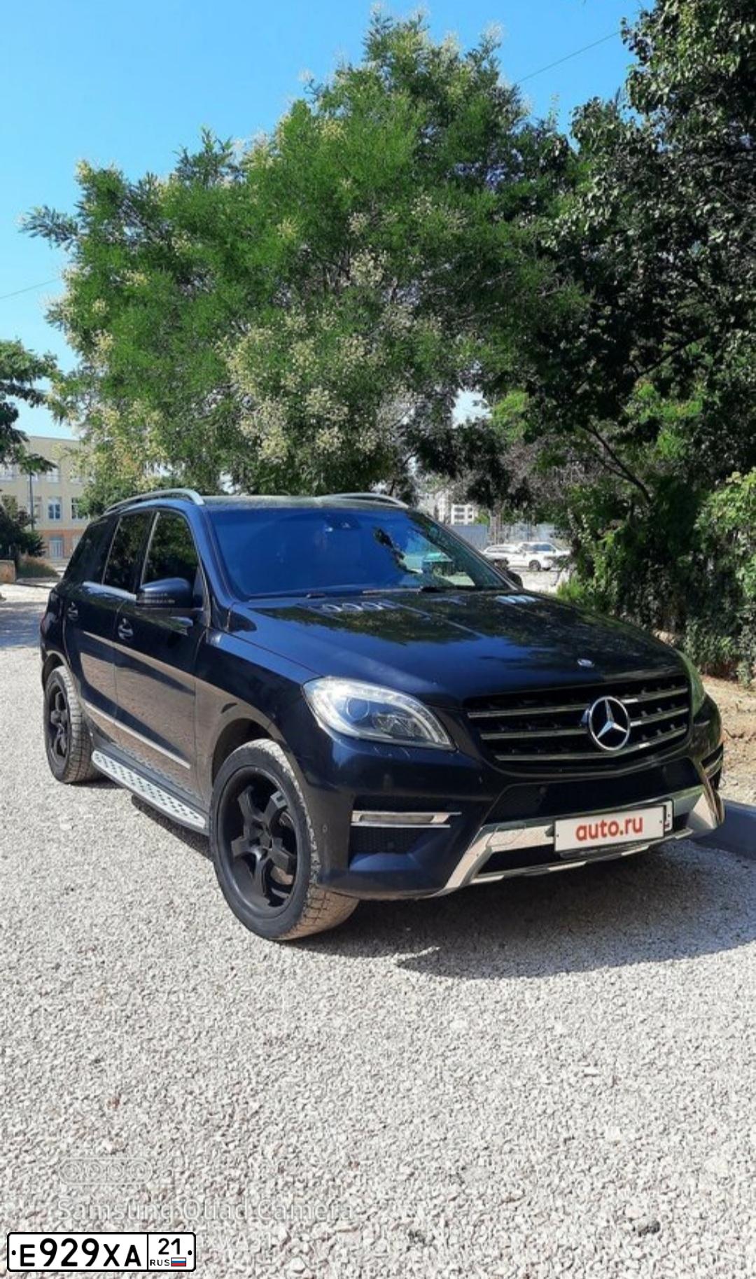 Фото автомобиля MERCEDES M-KLASSE, 2012 — госномер Е929ХА21. Цвет: ЧЕРНЫЙ