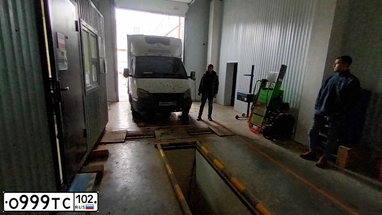 Фото автомобиля GAZ 3302 EL, 2013 — госномер М437УР702. Цвет: БЕЛЫЙ