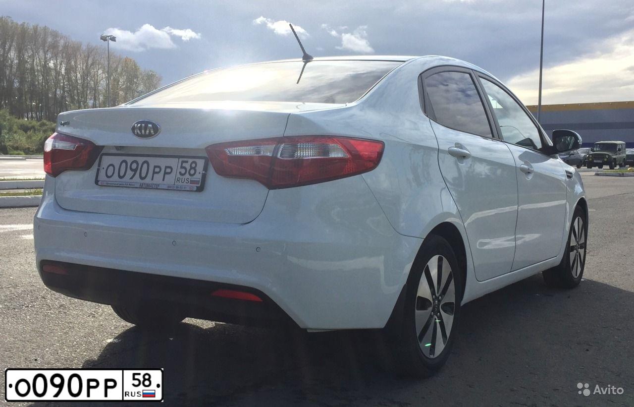 Фото автомобиля KIA RIO, 2013 — госномер Х109ОР152. Цвет: Белый