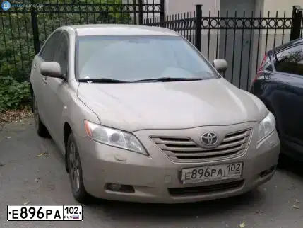 Фото автомобиля TOYOTA CAMRY, 2008 — госномер Е896РА102. Цвет: БЕЖЕВЫЙ