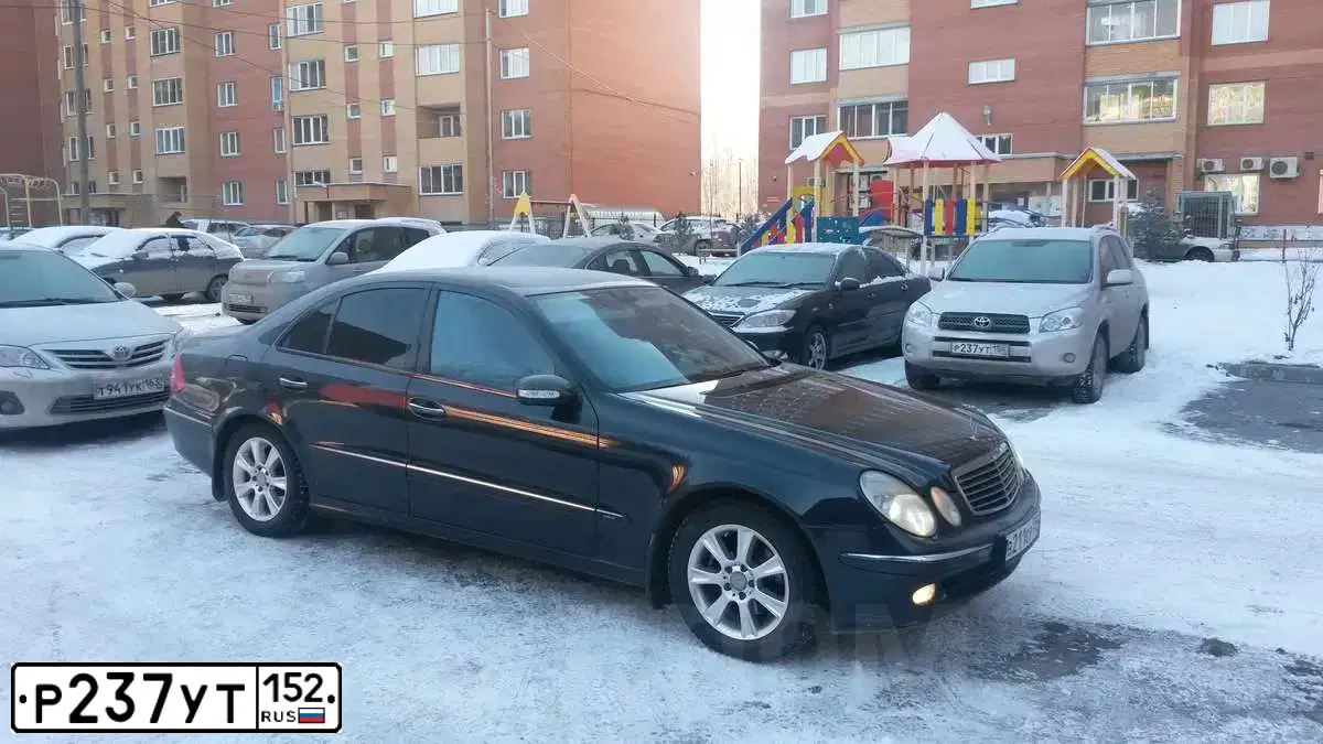 Фото автомобиля VOLKSWAGEN POLO, 2012 — госномер Р237УТ152. Цвет: БЕЛЫЙ