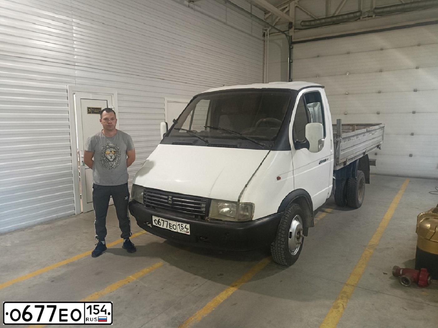Фото автомобиля GAZ 3302 GAZEL, 2002 — госномер М346РЕ70. Цвет: Белый