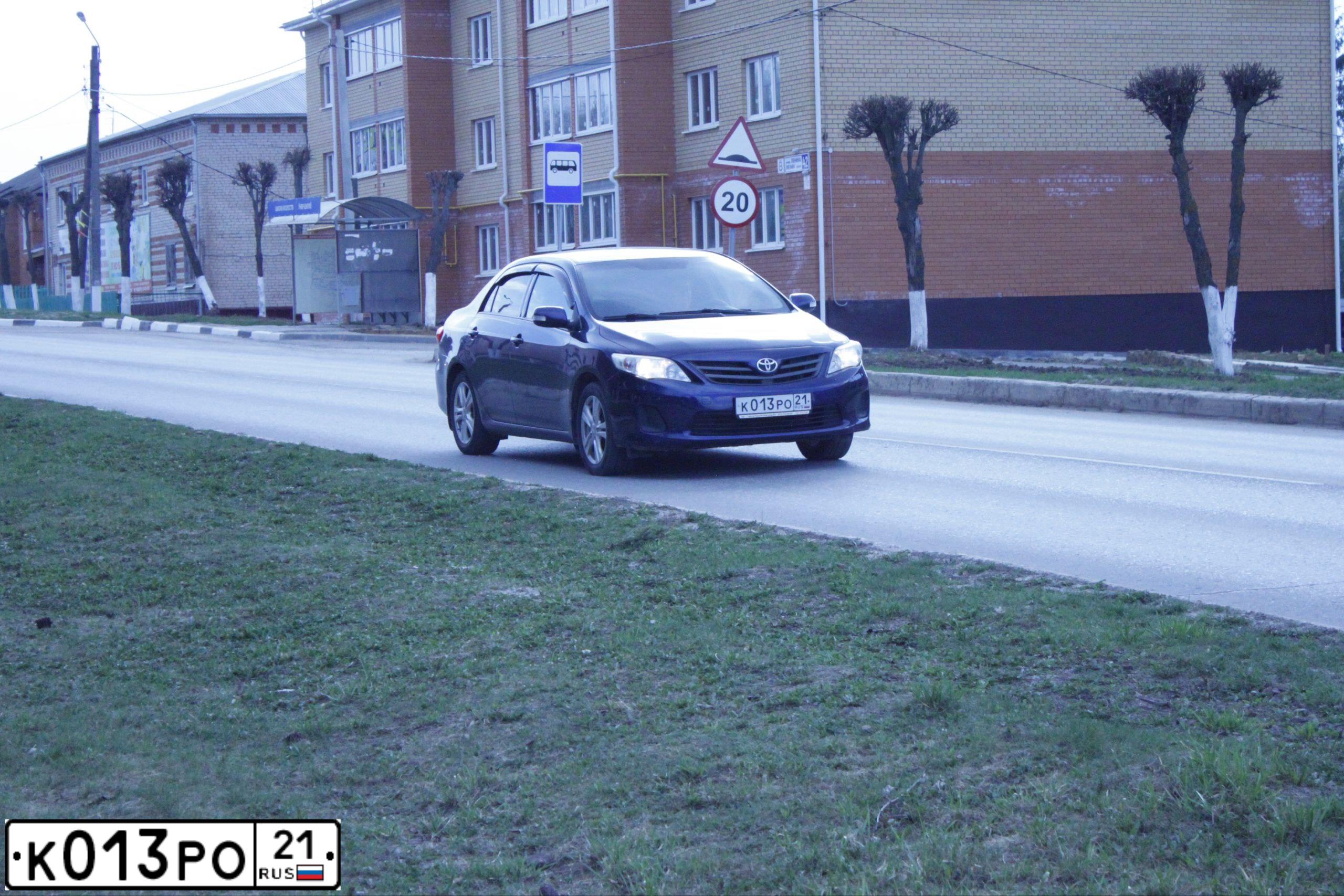 Фото автомобиля TOYOTA COROLLA, 2013 — госномер М952НТ13
