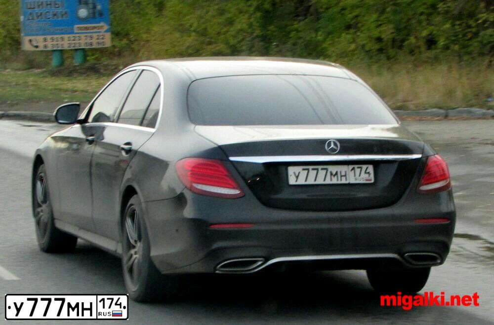 Фото автомобиля TOYOTA AVENSIS, 2008 — госномер Е468СВ196. Цвет: СЕРЕБРИСТЫЙ