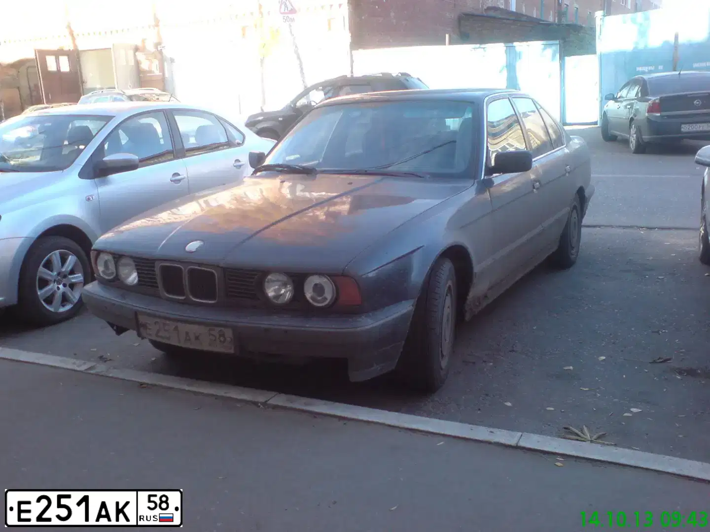 Фото автомобиля BMW SERIE 5, 1993 — госномер Е251АК58. Цвет: ЧЕРНЫЙ