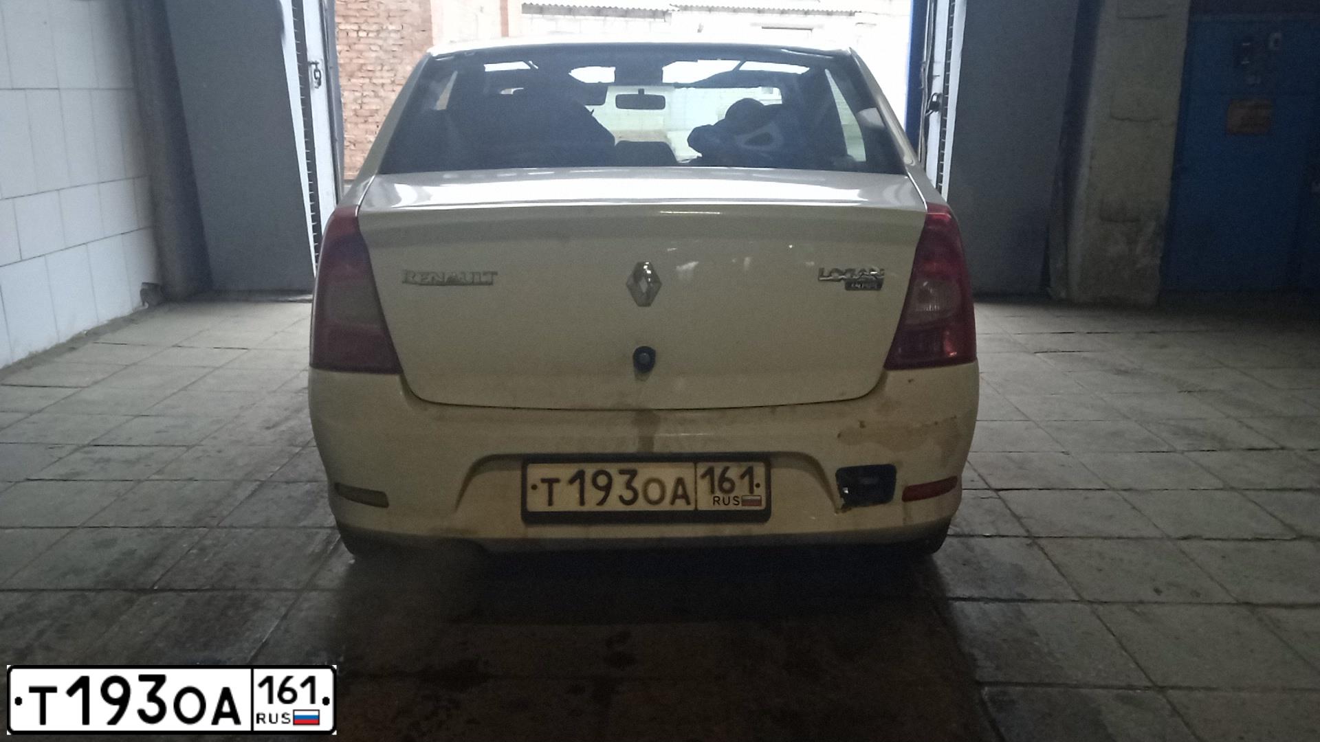 Фото автомобиля RENAULT LOGAN, 2011 — госномер Т193ОА161. Цвет: Белый