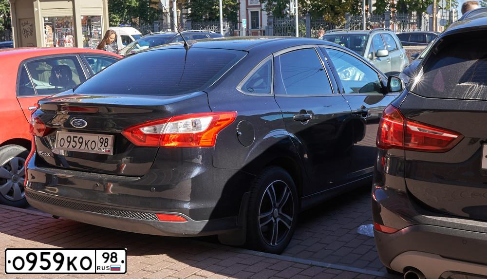 Фото автомобиля FORD FOCUS, 2015 — госномер О959КО98. Цвет: ЧЕРНЫЙ