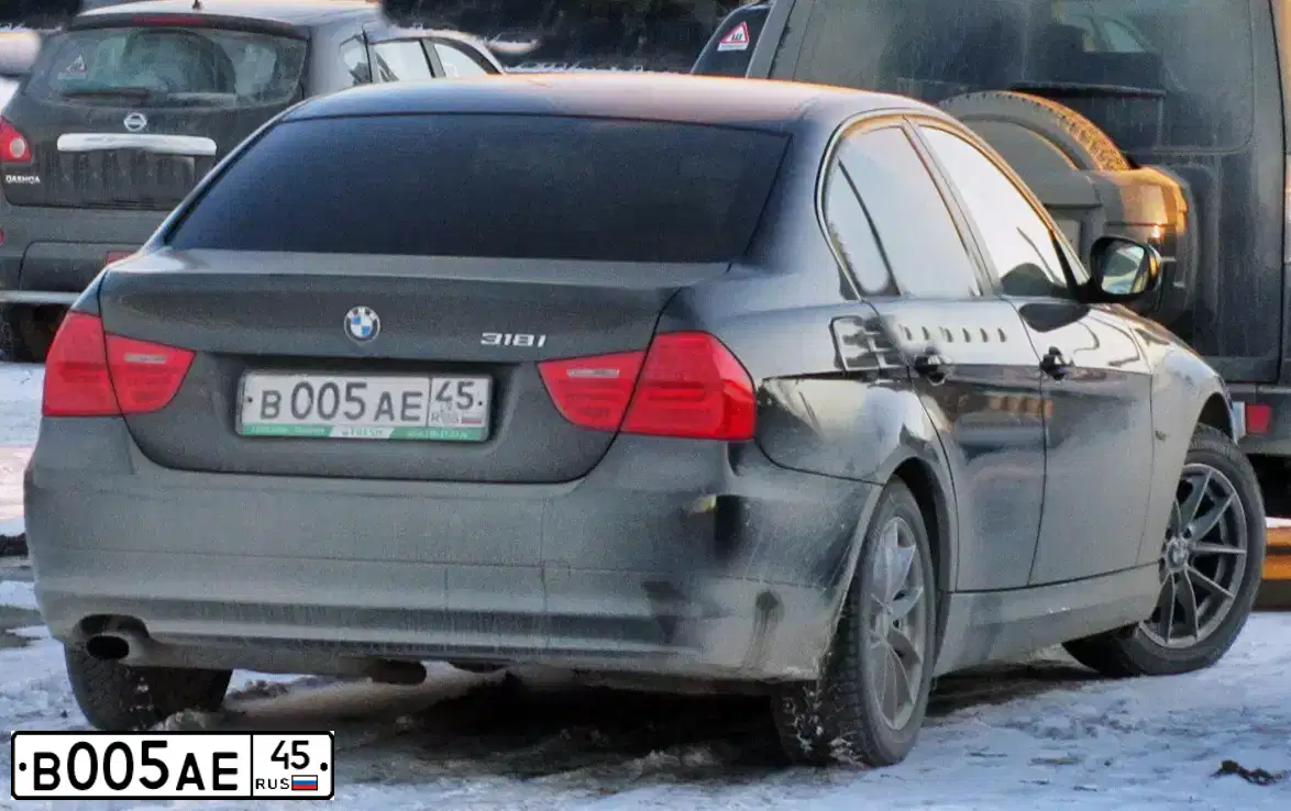 Фото автомобиля BMW SERIE 3, 2016 — госномер В005АЕ45. Цвет: ЧЕРНЫЙ