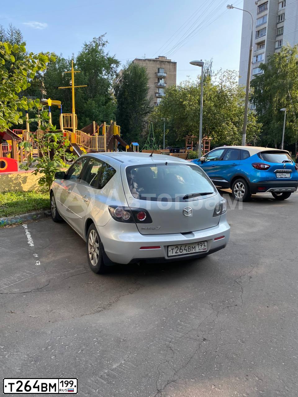 Фото автомобиля MAZDA 3, 2007 — госномер Т264ВМ199. Цвет: СЕРЕБРИСТЫЙ
