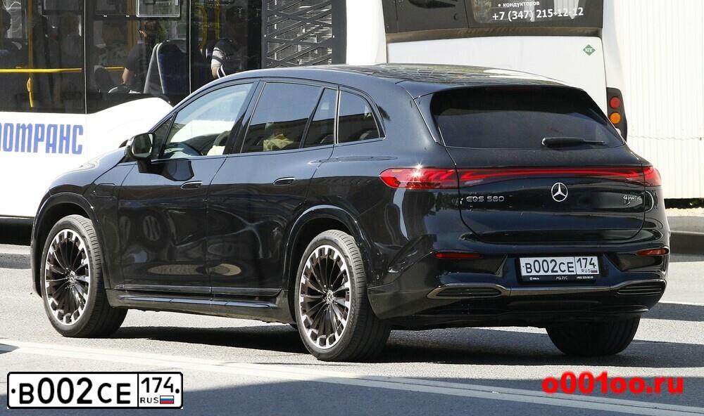 Фото автомобиля TOYOTA HIGHLANDER, 2014 — госномер В002СЕ174. Цвет: СЕРЫЙ