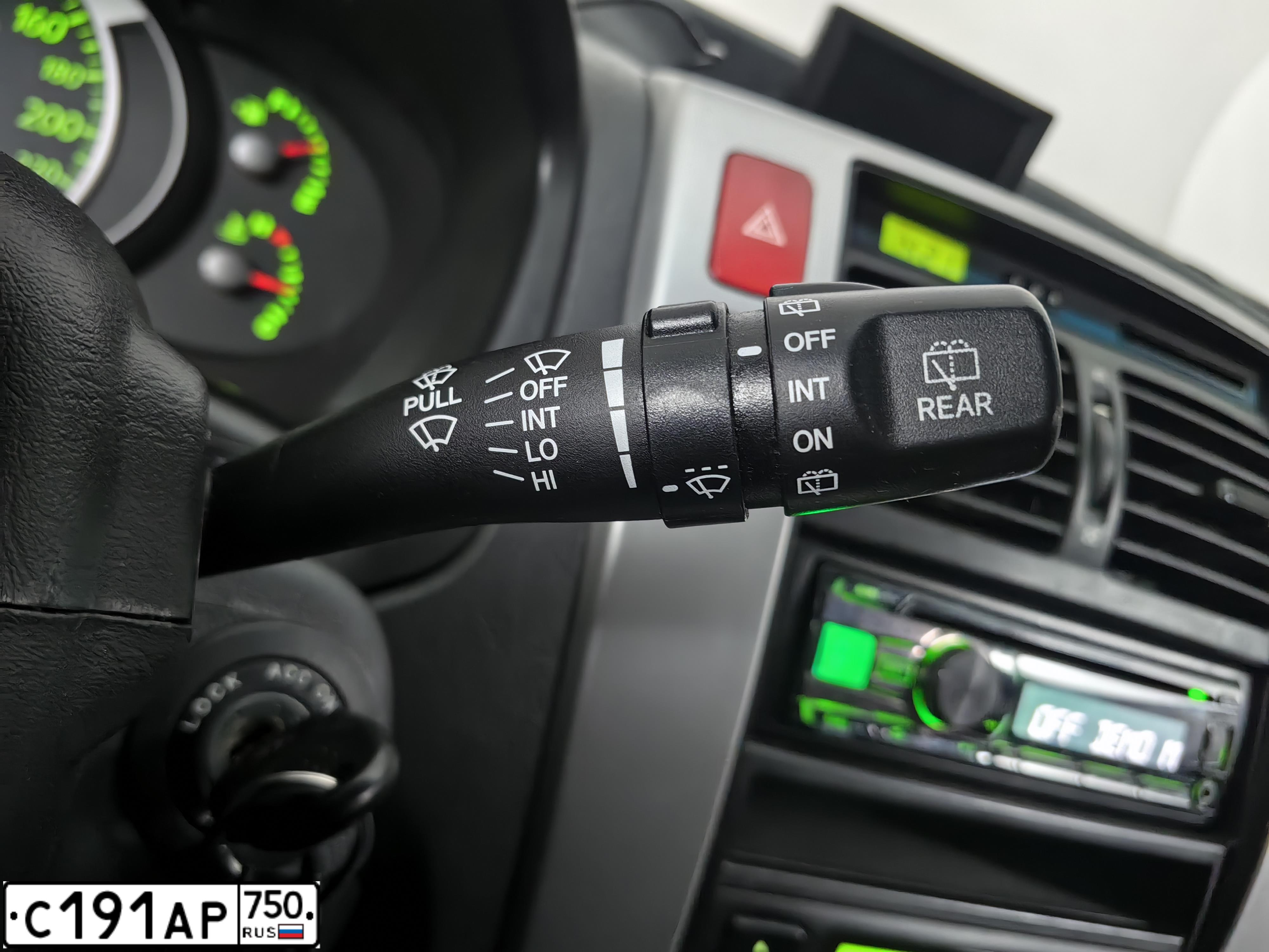 Фото автомобиля HYUNDAI TUCSON, 2007 — госномер С191АР750. Цвет: ЧЕРНЫЙ