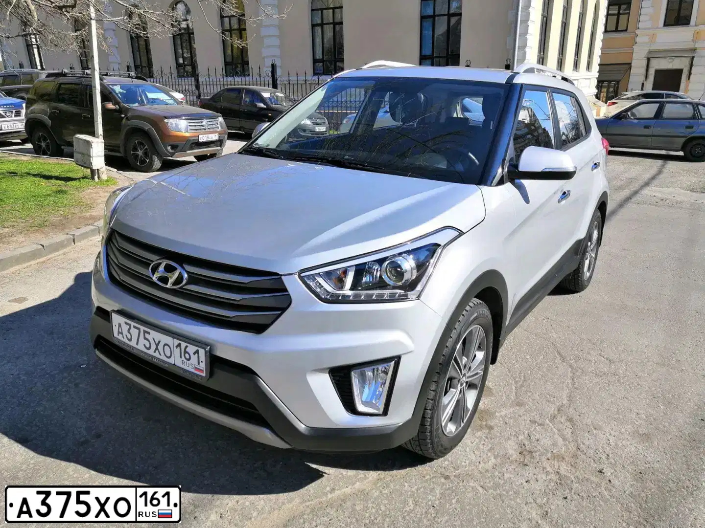 Фото автомобиля HYUNDAI CRETA, 2017 — госномер А375ХО161. Цвет: Серебристый
