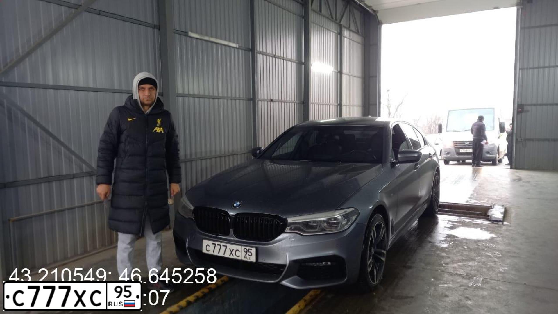 Фото автомобиля BMW 530D, 2016 — госномер М738ХА82. Цвет: СЕРЫЙ