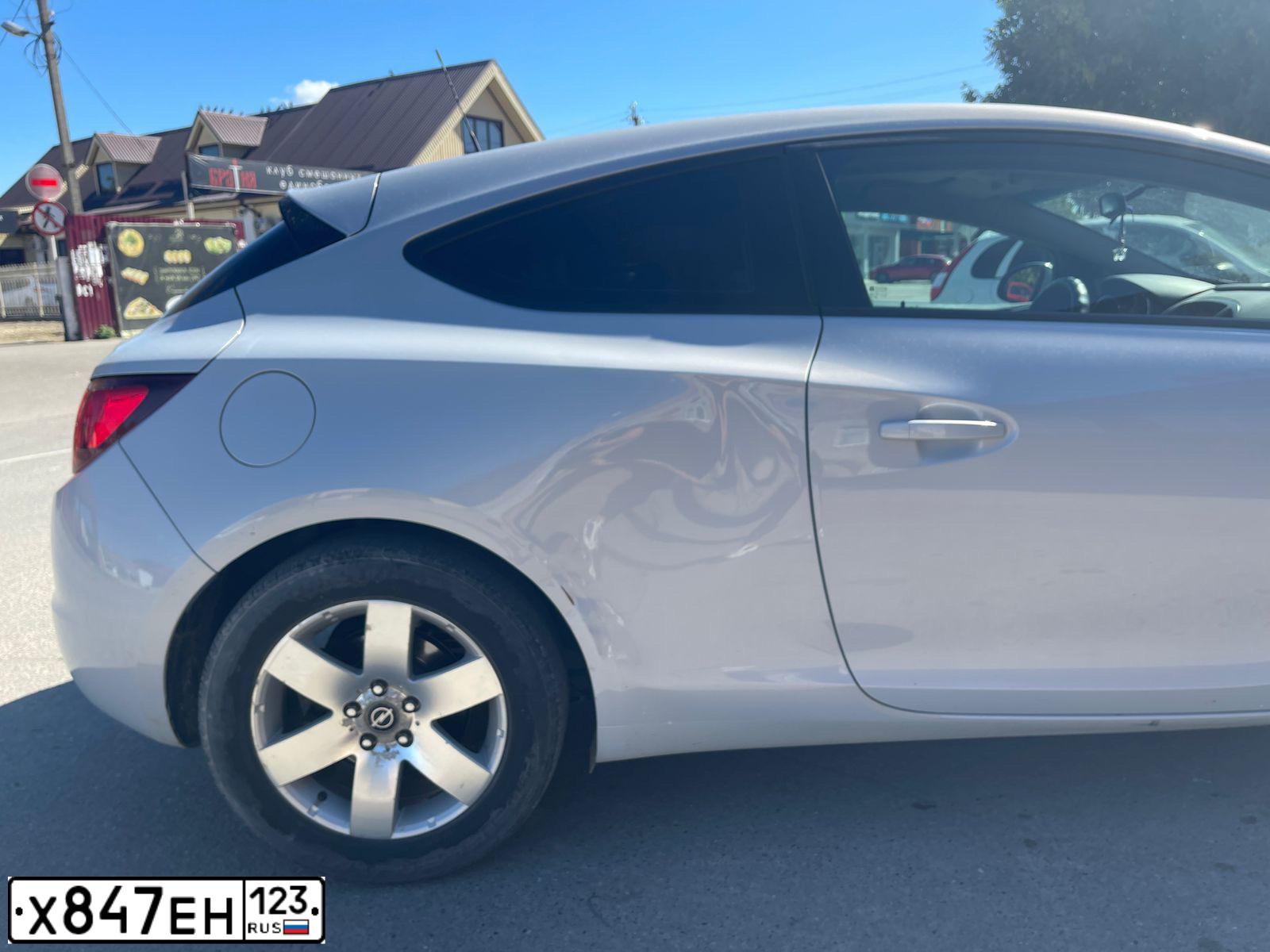 Фото автомобиля OPEL ASTRA, 2012 — госномер Х057МС193