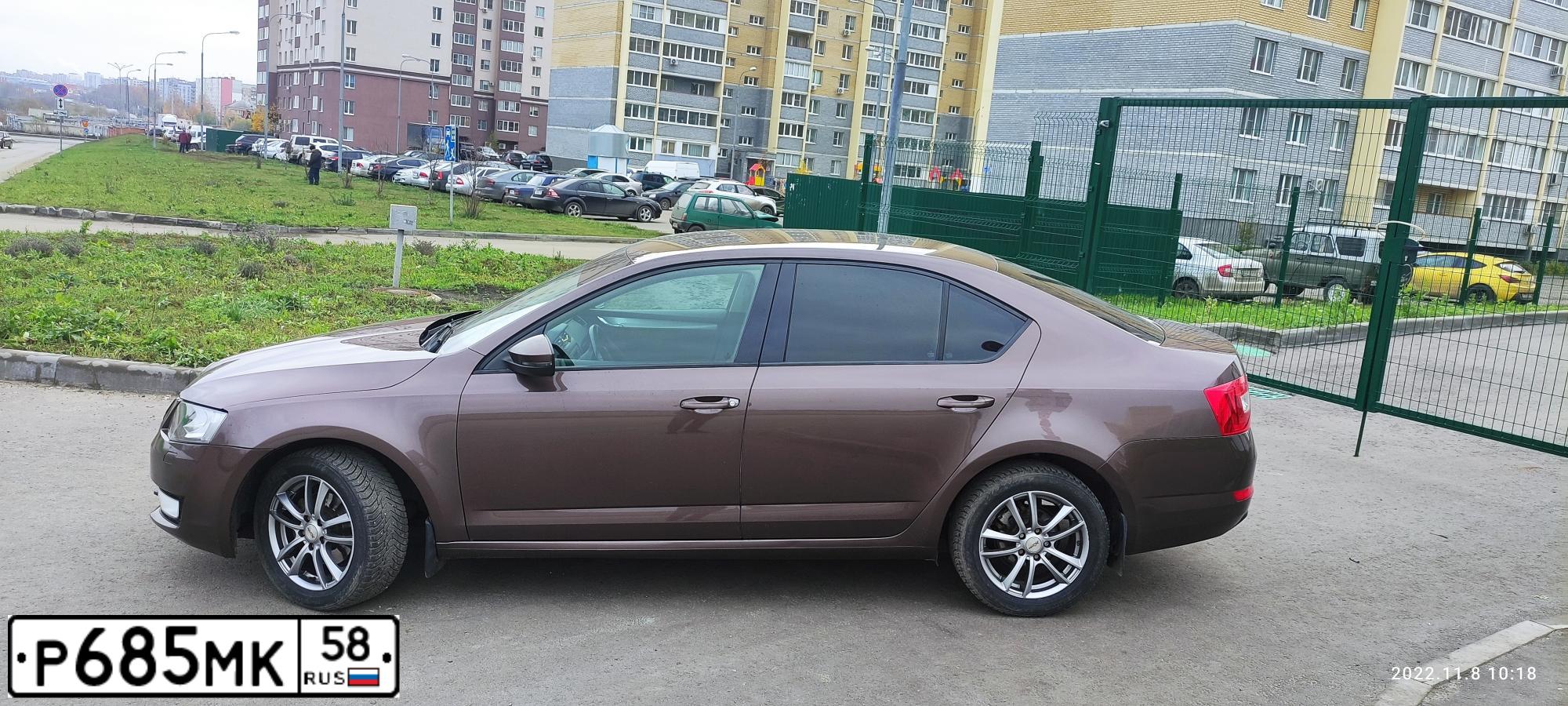 Фото автомобиля SKODA OCTAVIA, 2013 — госномер К321ВС71. Цвет: Коричневый