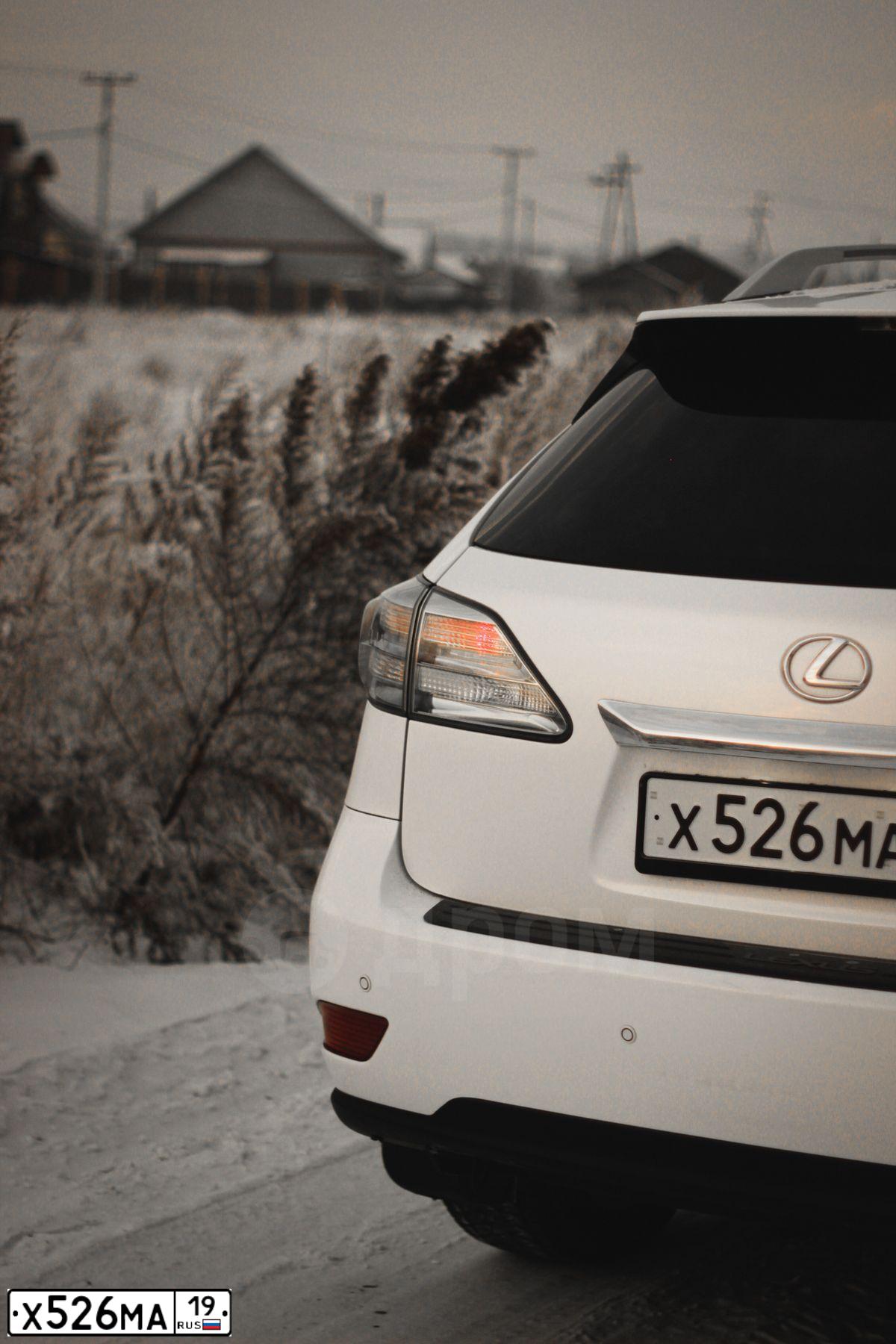 Фото автомобиля LEXUS RX, 2010 — госномер А882ЕР49. Цвет: Белый
