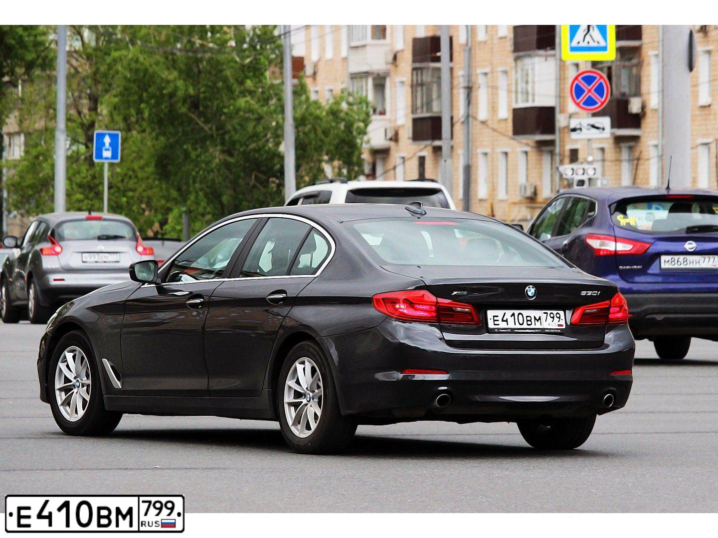 Фото автомобиля BMW SERIE 5, 2017 — госномер М848РХ198. Цвет: СЕРЫЙ