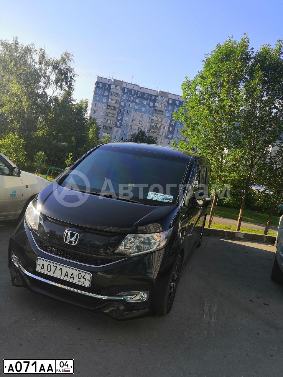 Фото автомобиля TOYOTA VOXY, 2014 — госномер Н280МА04