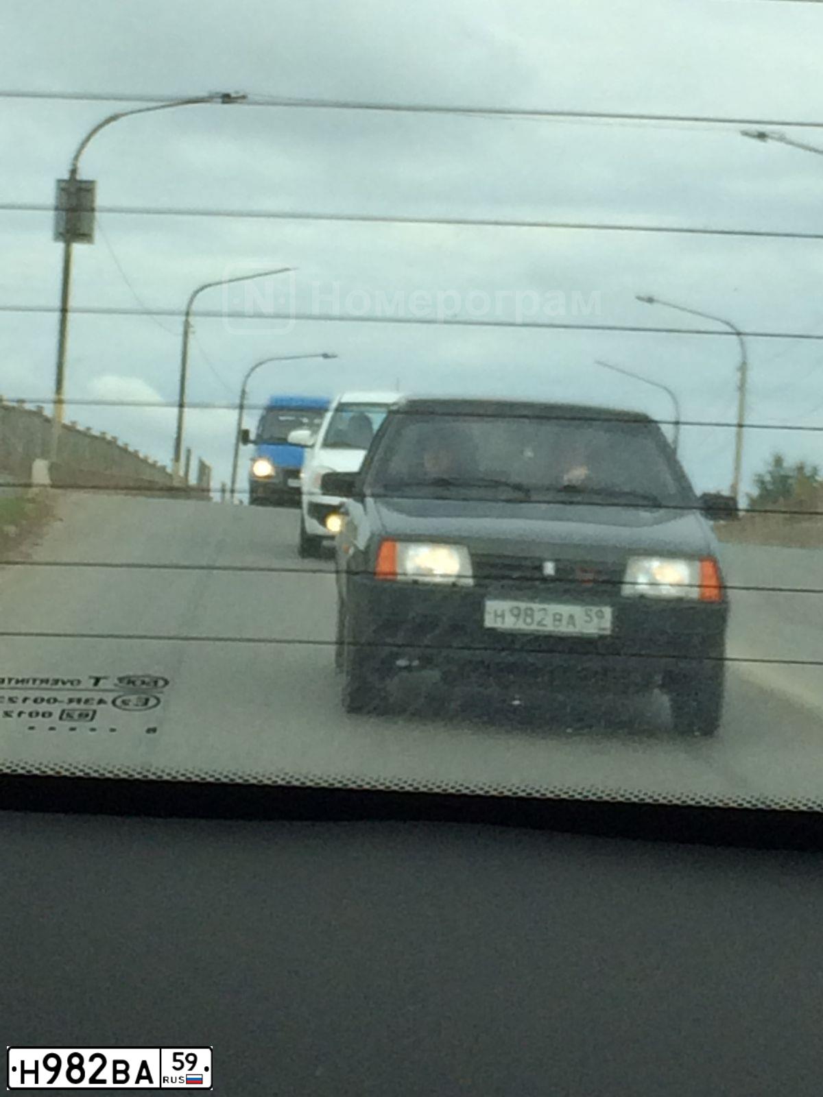 Фото автомобиля LADA 2109 SAMARA, 2004 — госномер Н982ВА59. Цвет: ЗОЛОТИСТЫЙ ТЕМНО-ЗЕЛЕНЫЙ