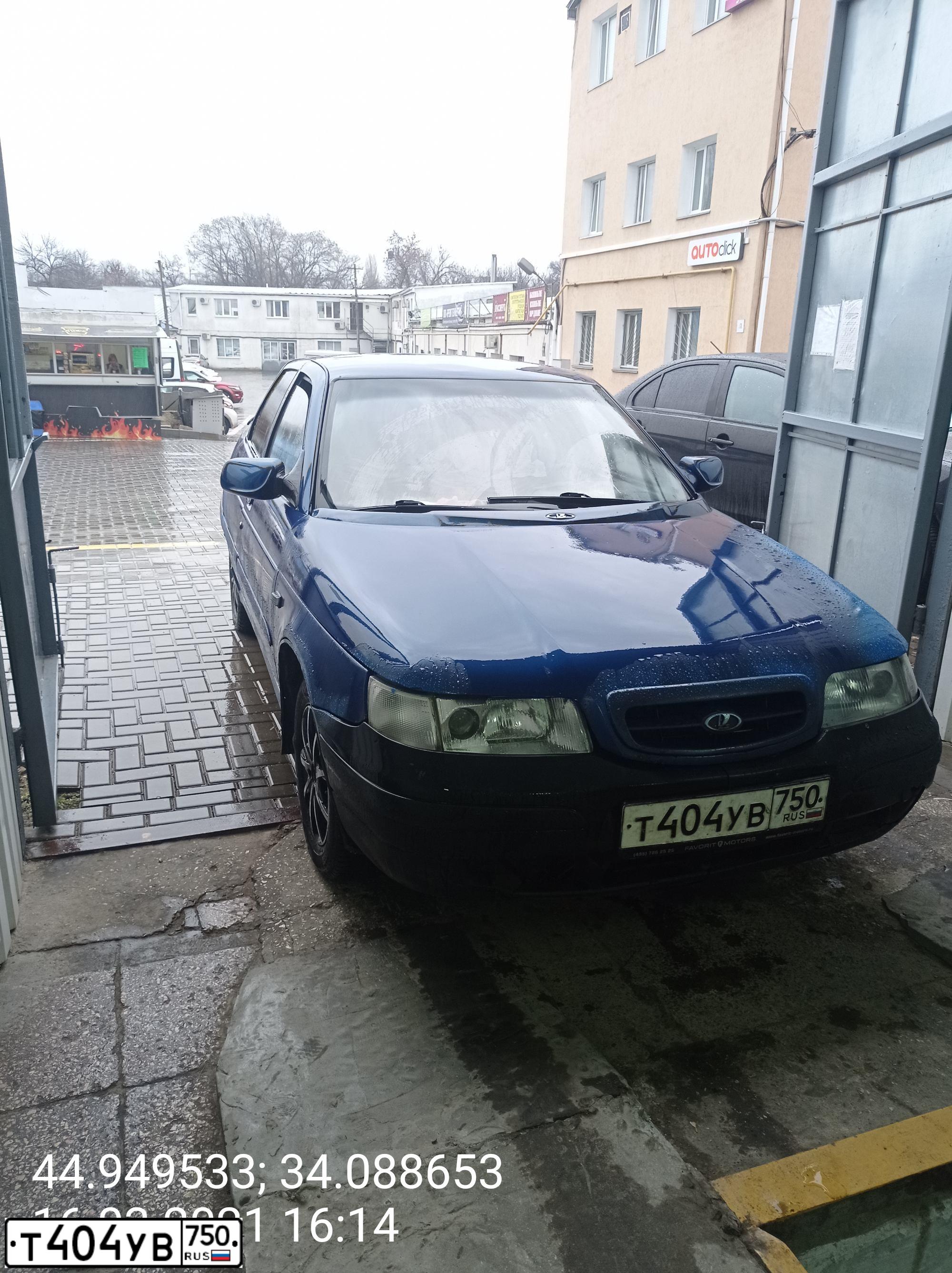 Фото автомобиля LADA 2110, 2002 — госномер Е623ЕУ180. Цвет: СЕРЕБРИСТЫЙ ЯРКО-СИНИЙ