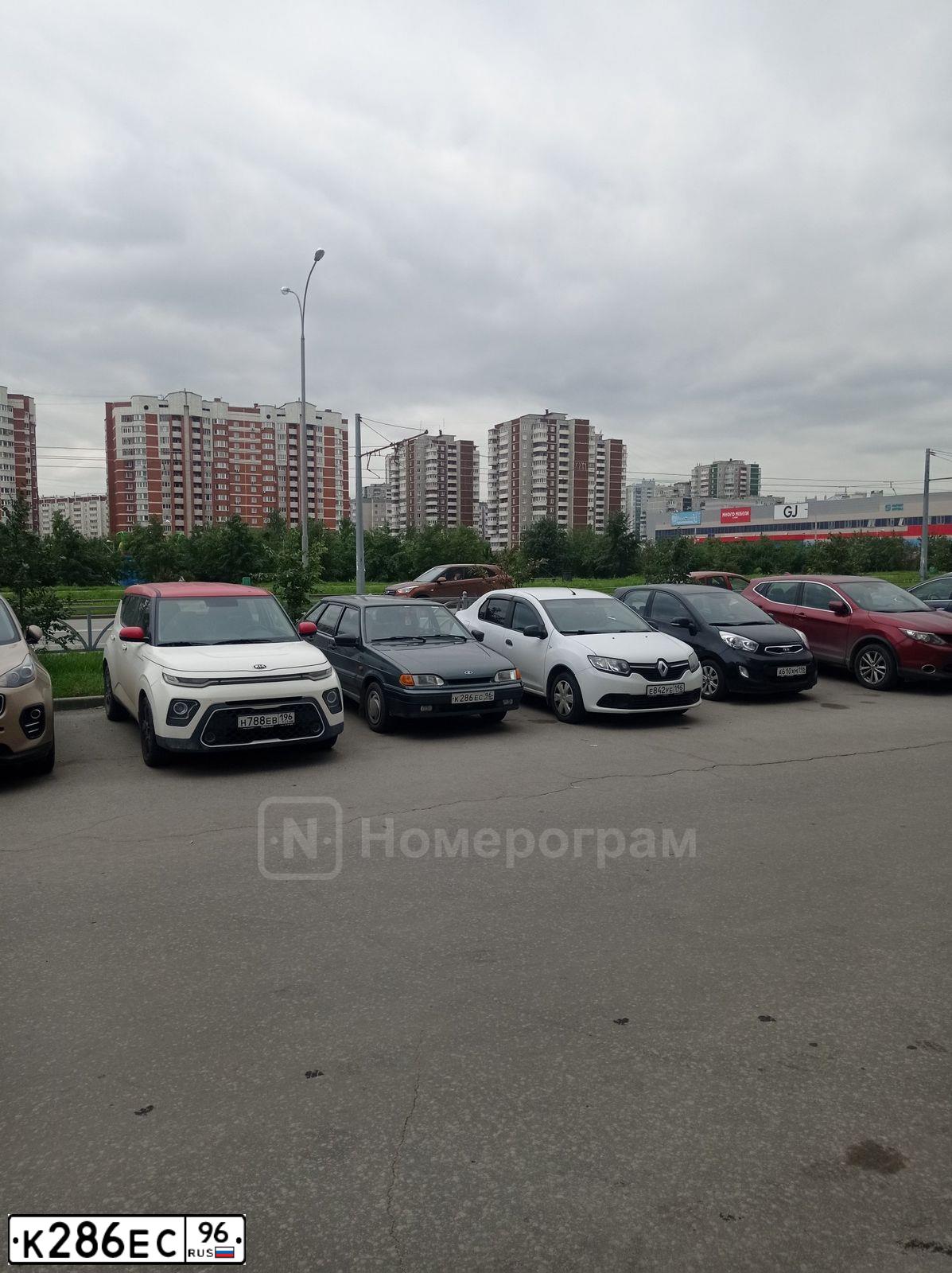 Фото автомобиля LADA 2114 SAMARA, 2007 — госномер К286ЕС96. Цвет: сине-зеленый