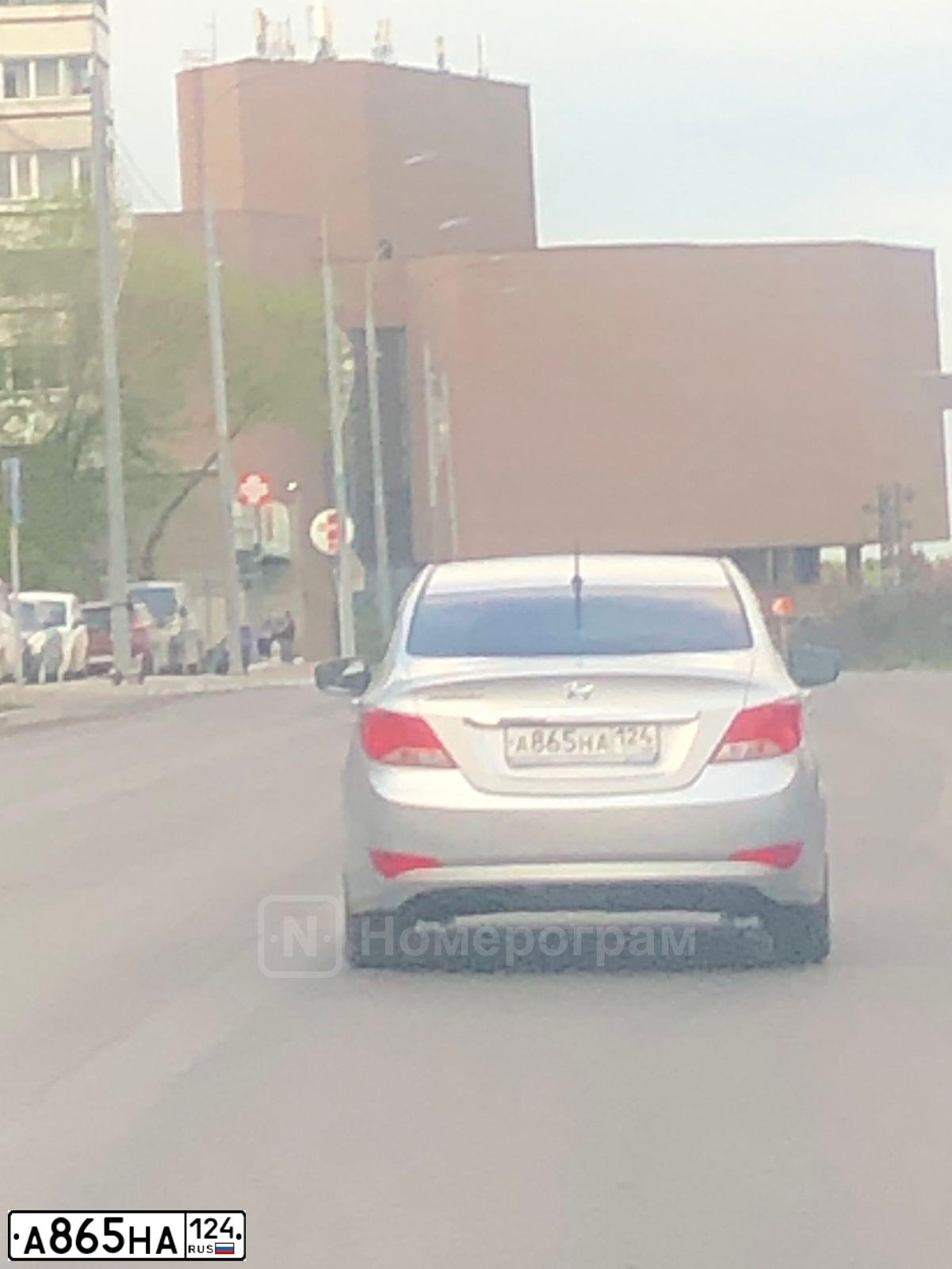 Фото автомобиля HYUNDAI SOLARIS, 2016 — госномер А865НА124. Цвет: Серебристый